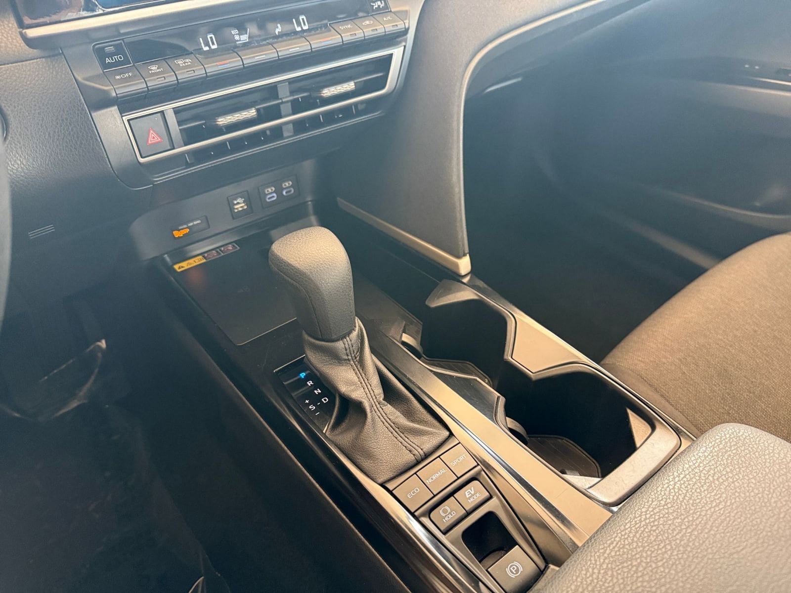 Thumbnail: 2025 Toyota Camry - 35