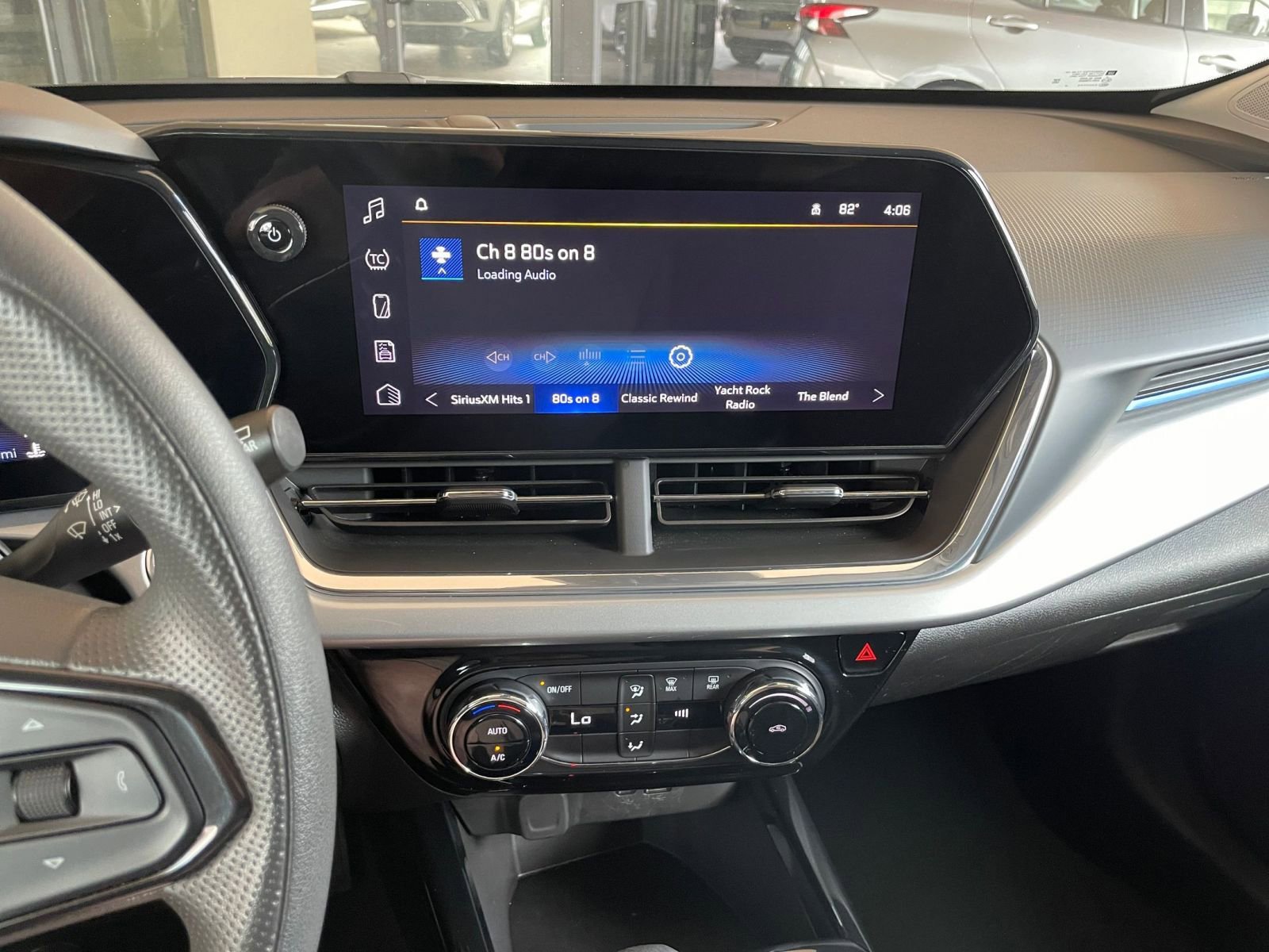 Thumbnail: 2025 Chevrolet Trax - 17