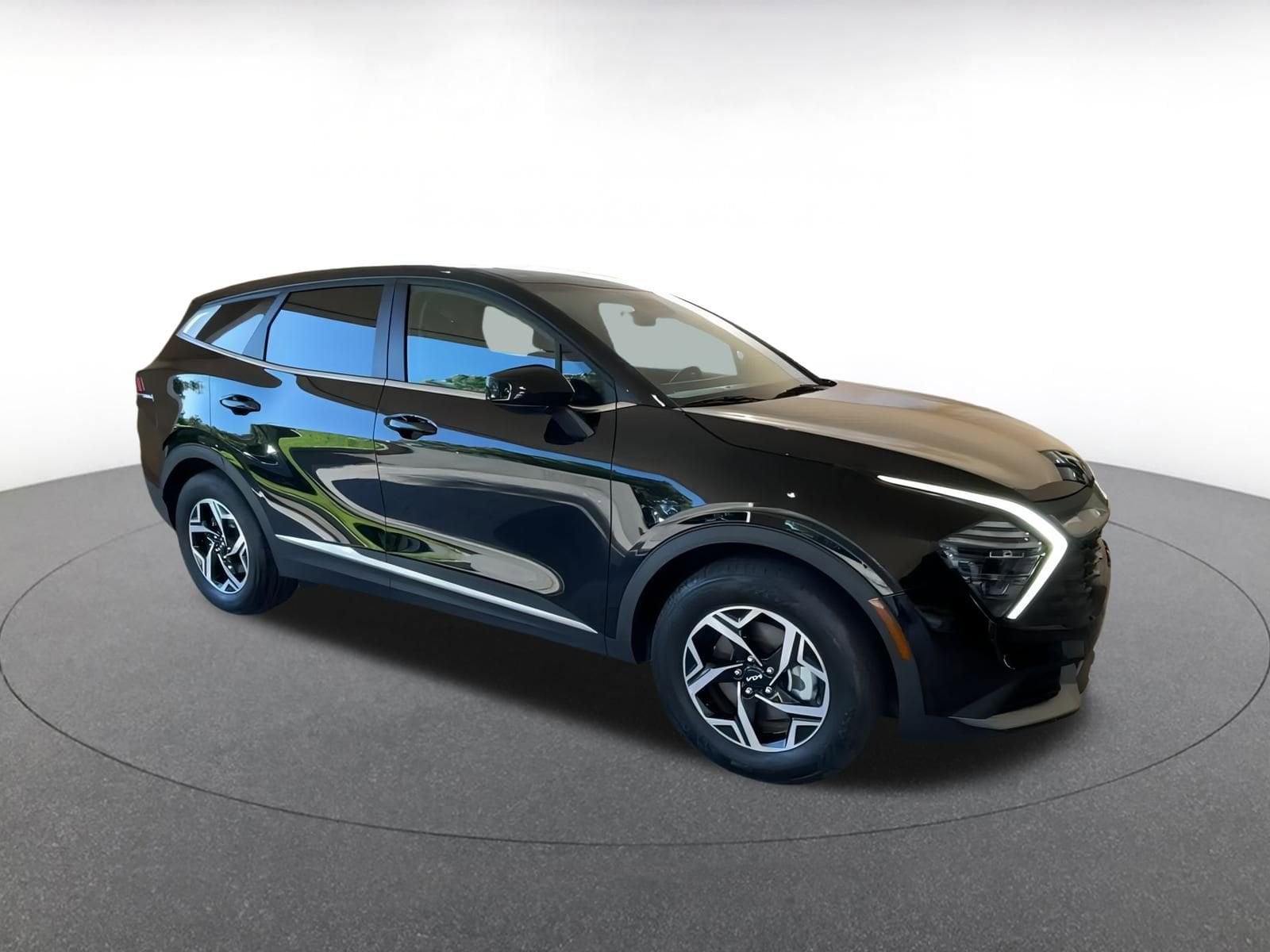 Thumbnail: 2025 Kia Sportage - 2