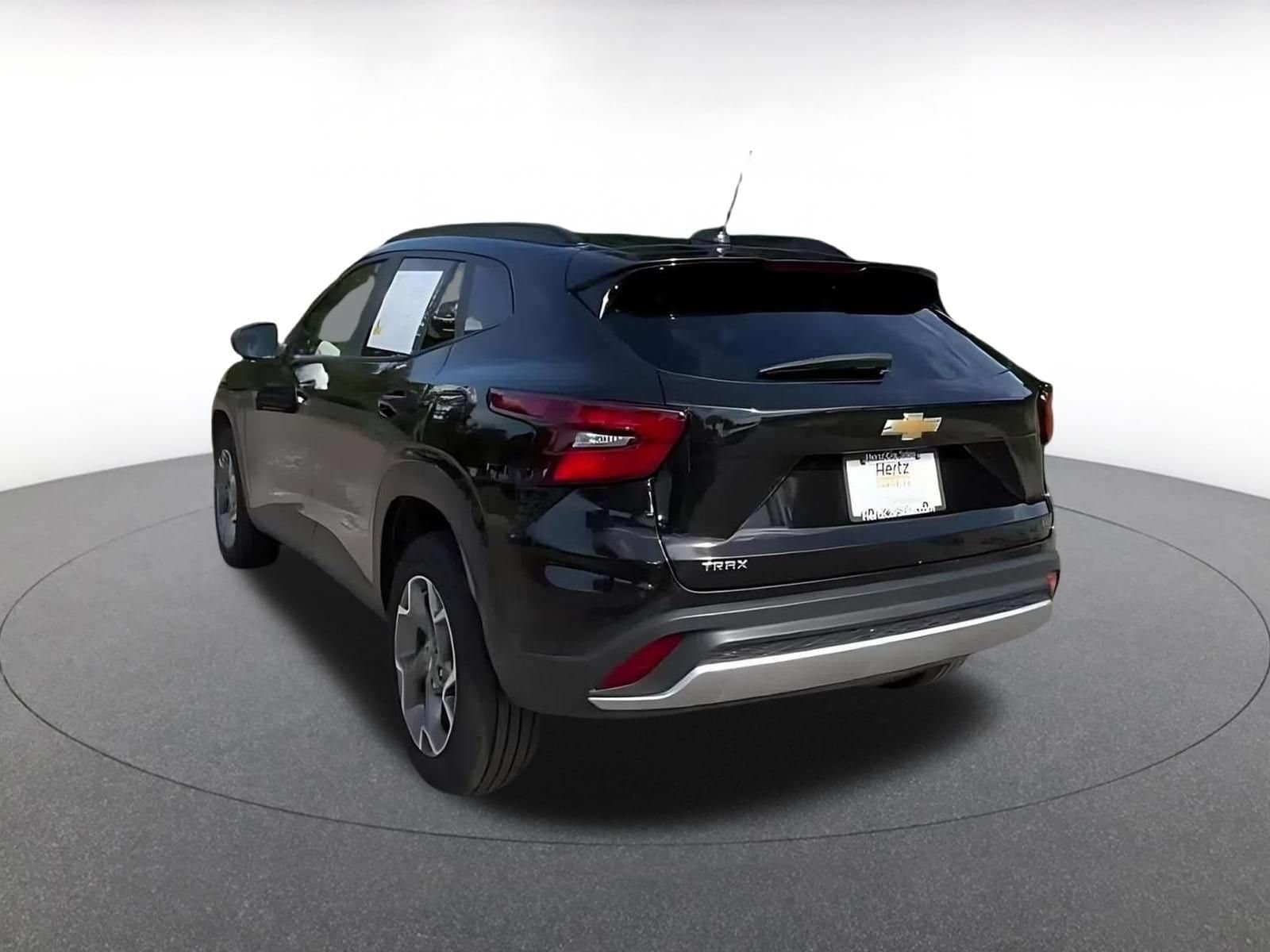 Thumbnail: 2025 Chevrolet Trax - 11