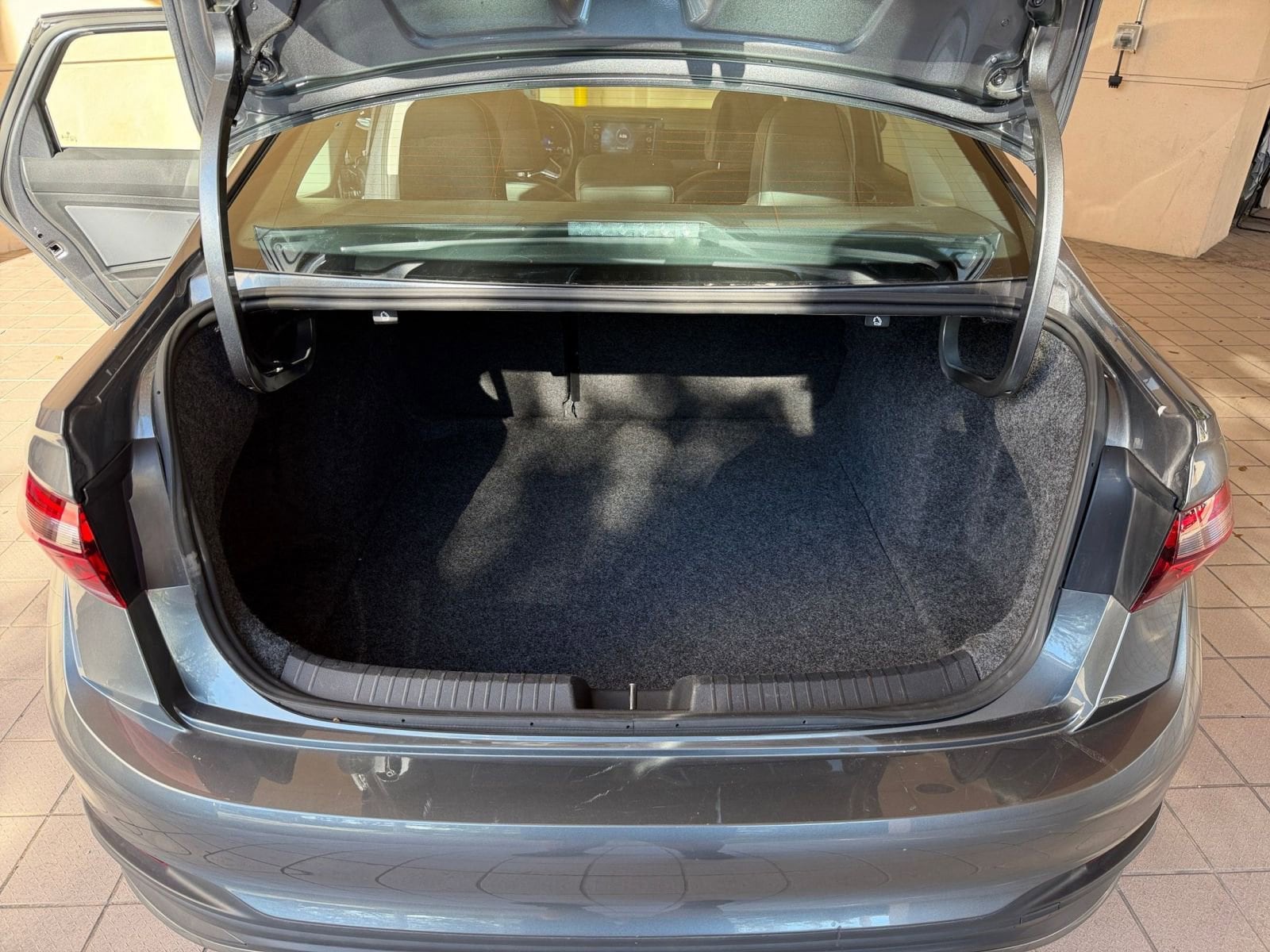 Thumbnail: 2025 Volkswagen Jetta - 27