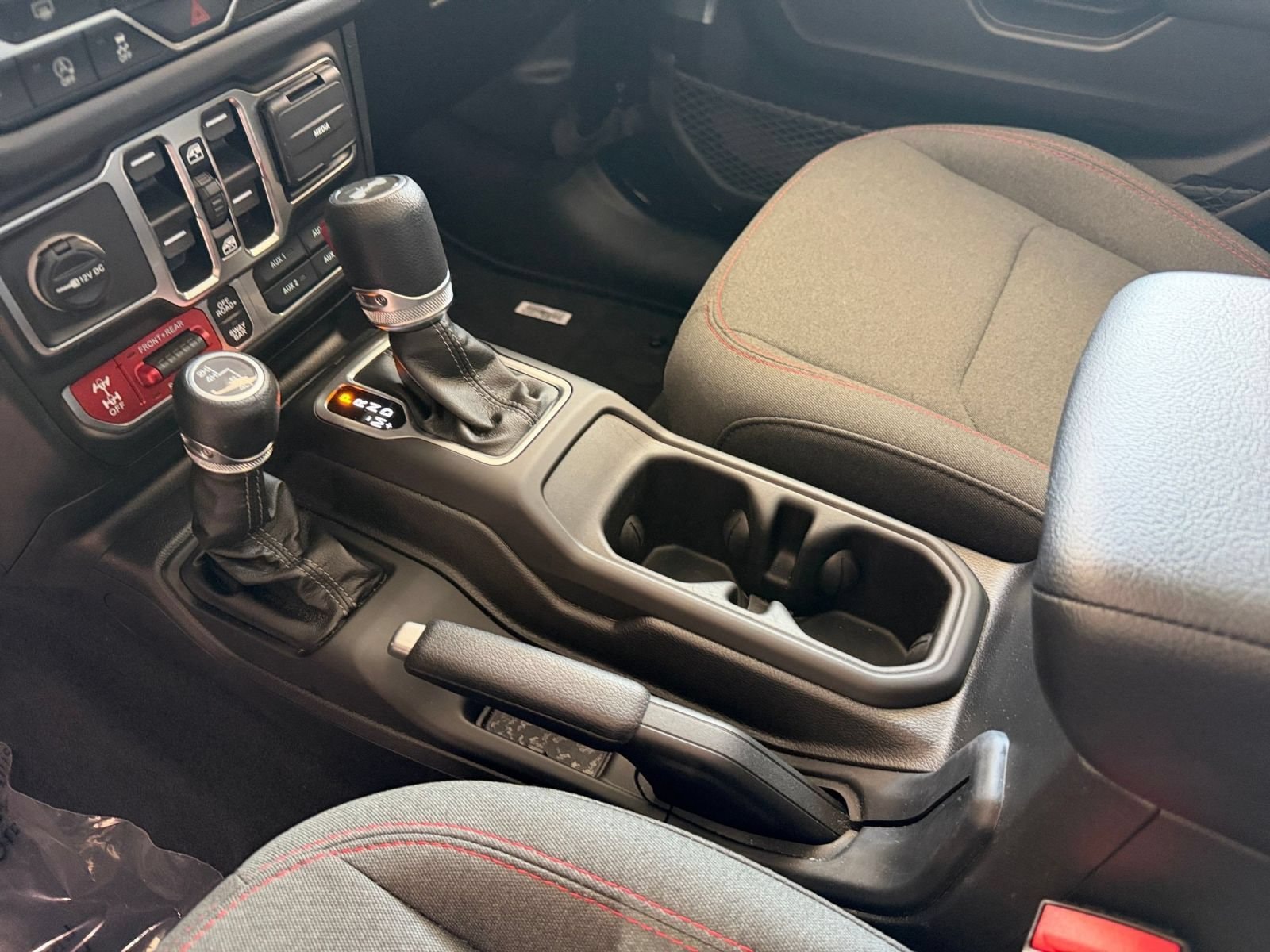 Thumbnail: 2026 Jeep Wrangler - 35