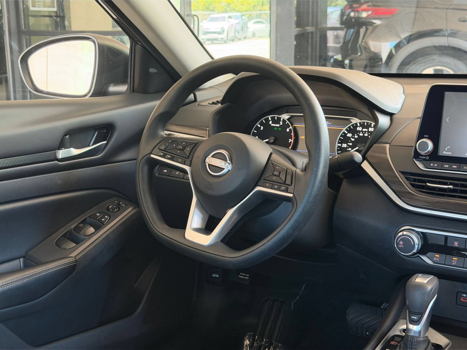 Thumbnail: 2025 Nissan Altima - 29