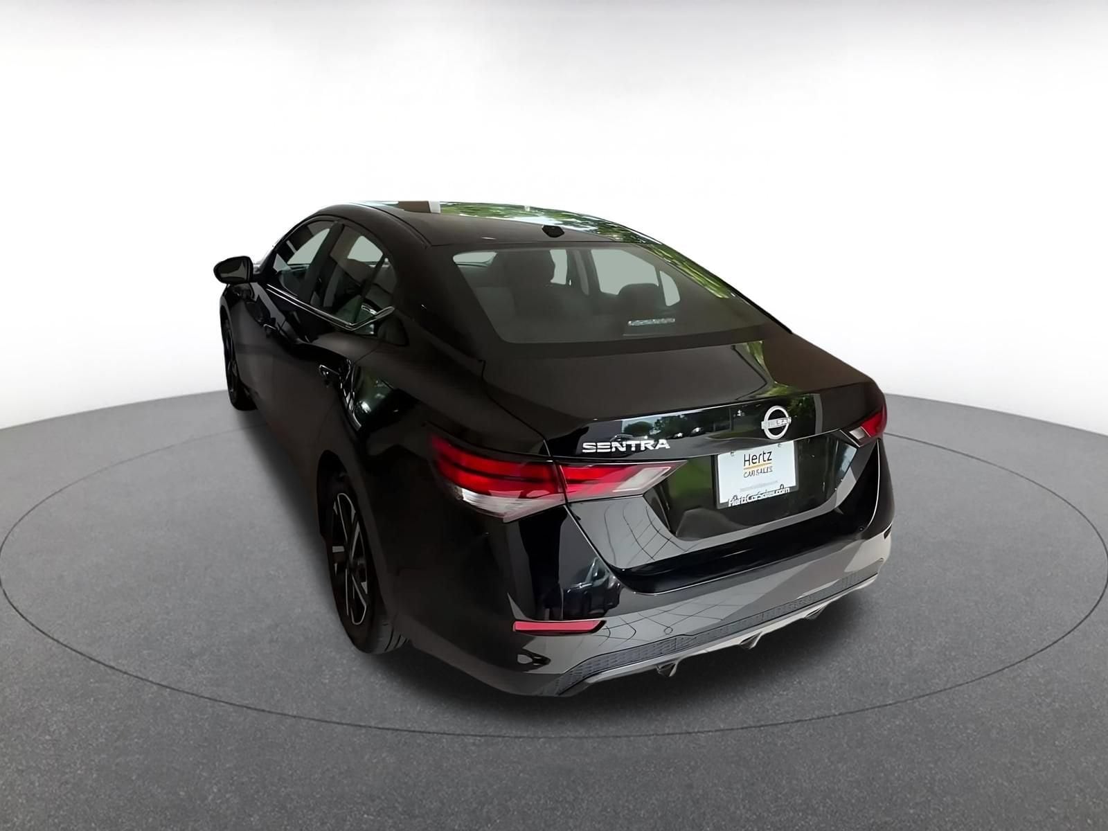 2025 Nissan Sentra SV - Photo 10