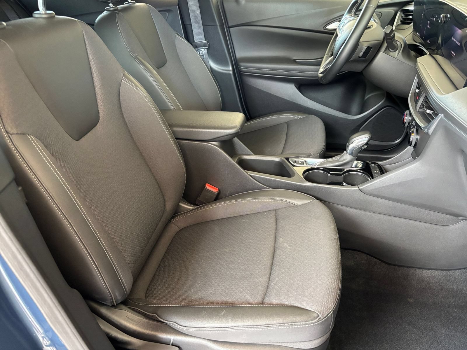 Thumbnail: 2026 Buick Encore GX - 34