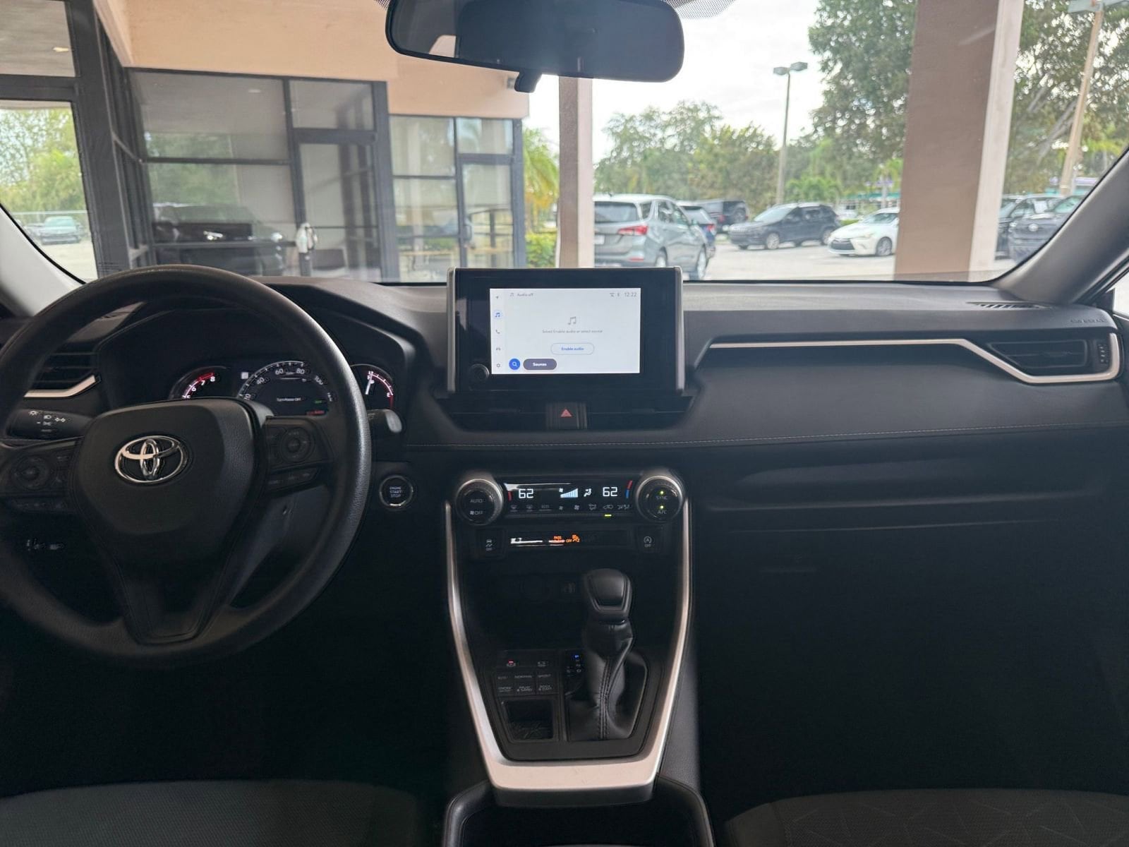 Thumbnail: 2025 Toyota RAV4 - 27