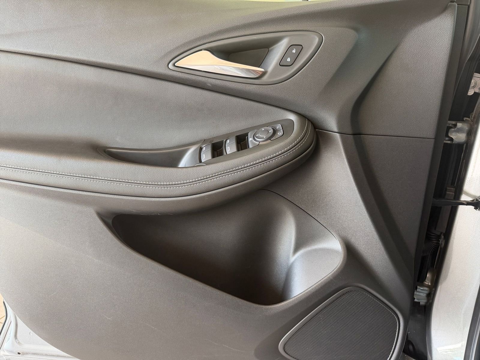 Thumbnail: 2025 Buick Encore GX - 18