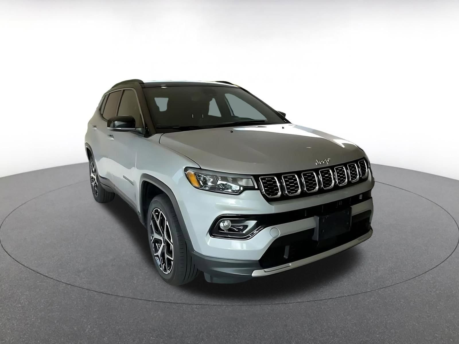 Thumbnail: 2025 Jeep Compass - 3