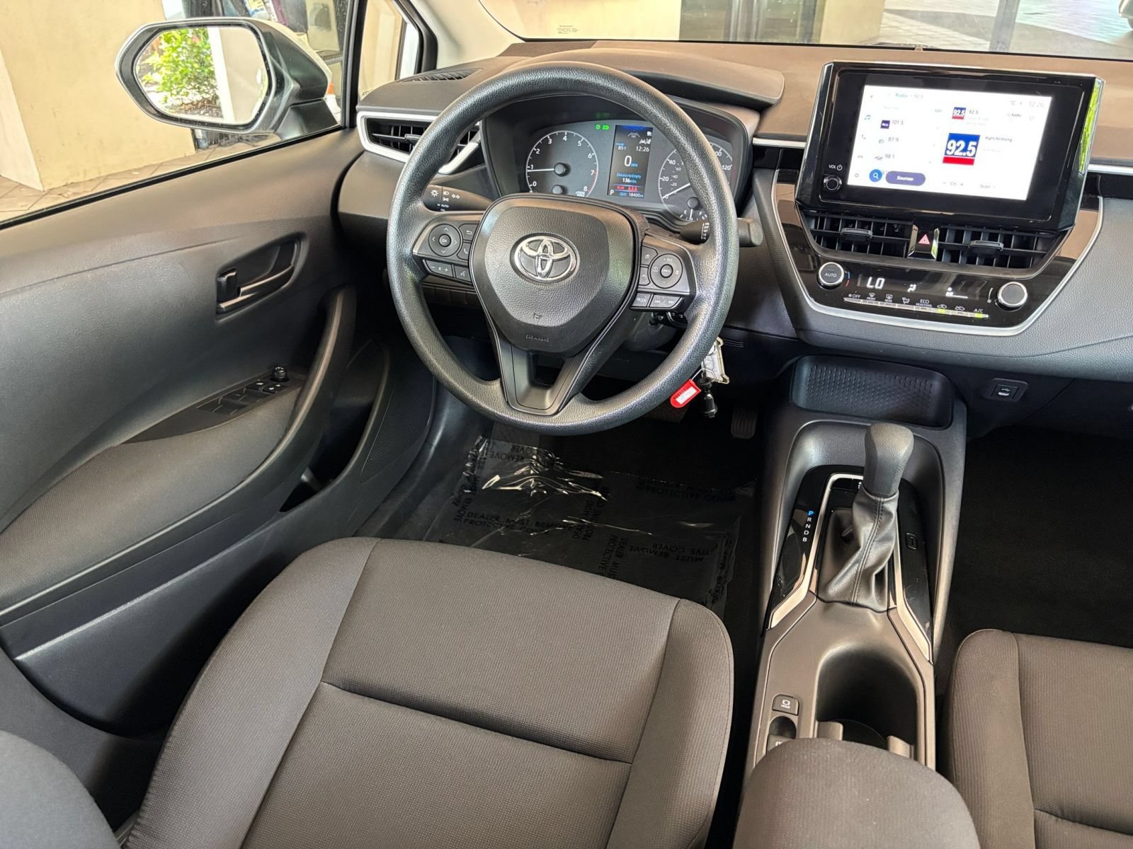 Thumbnail: 2025 Toyota Corolla - 32
