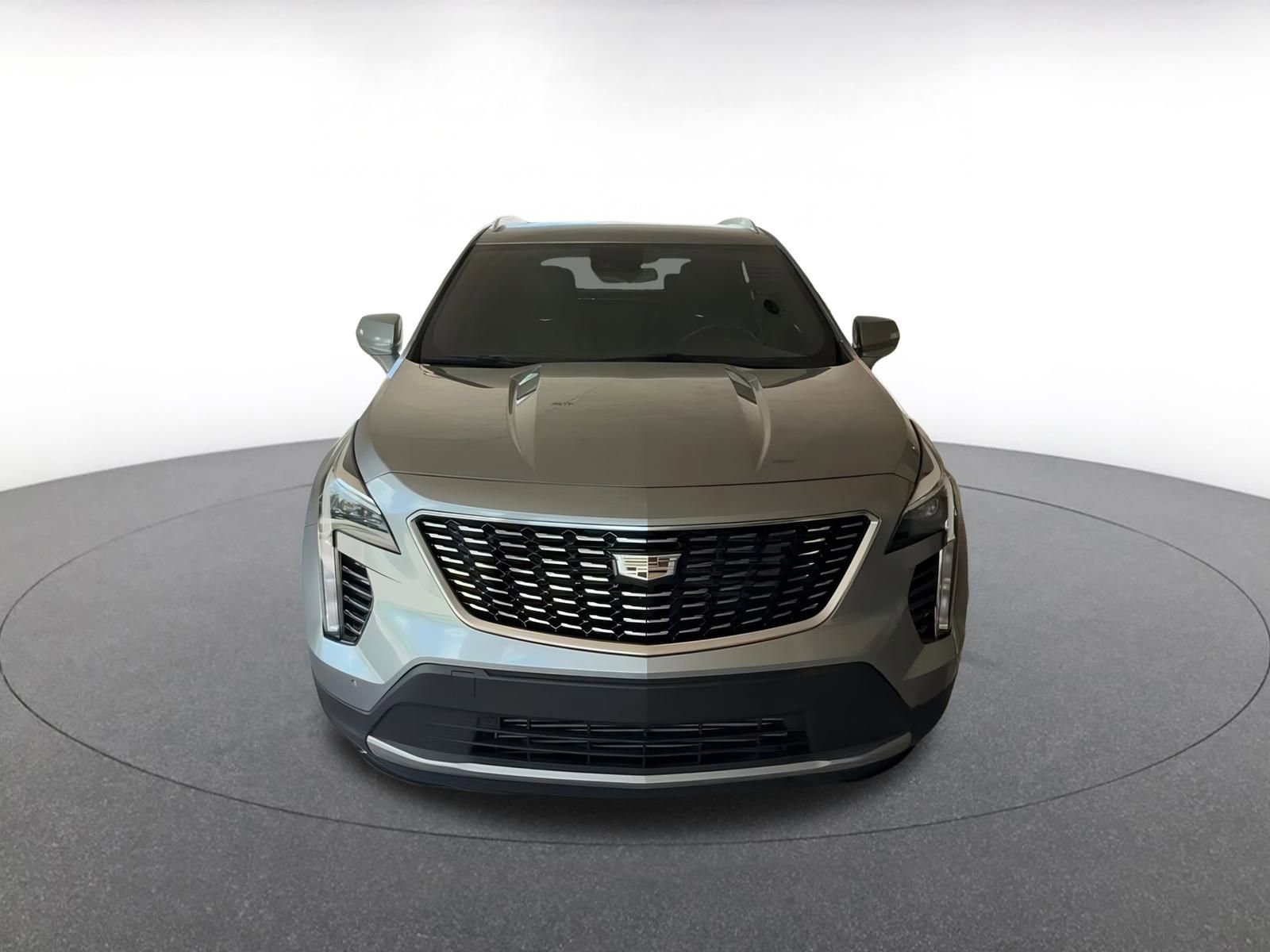 Thumbnail: 2023 Cadillac XT4 - 4