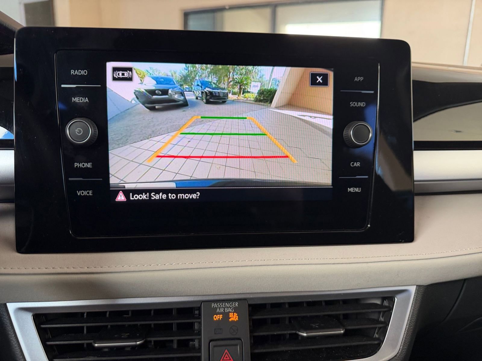 Thumbnail: 2025 Volkswagen Taos - 17