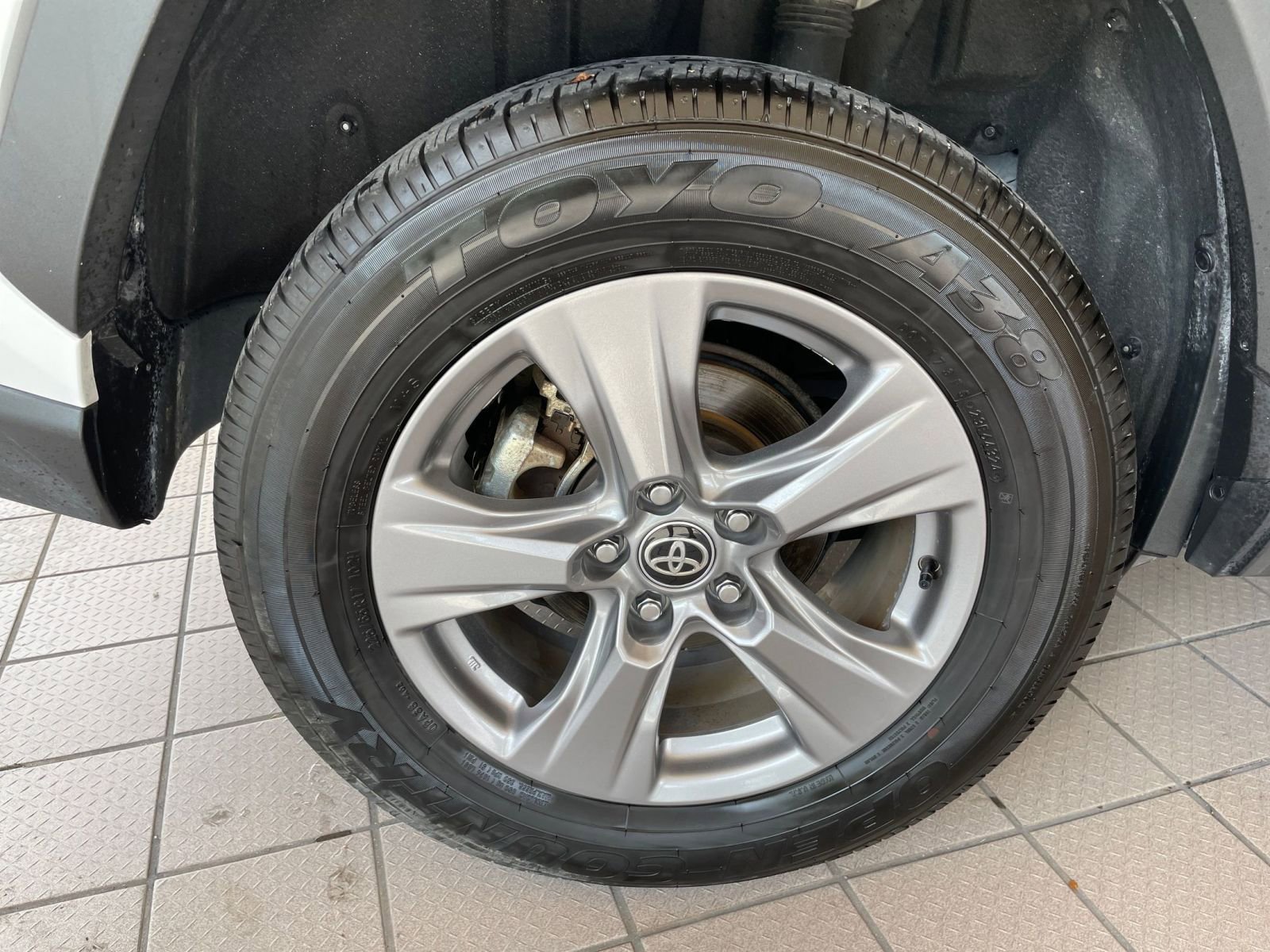 Thumbnail: 2025 Toyota RAV4 - 28