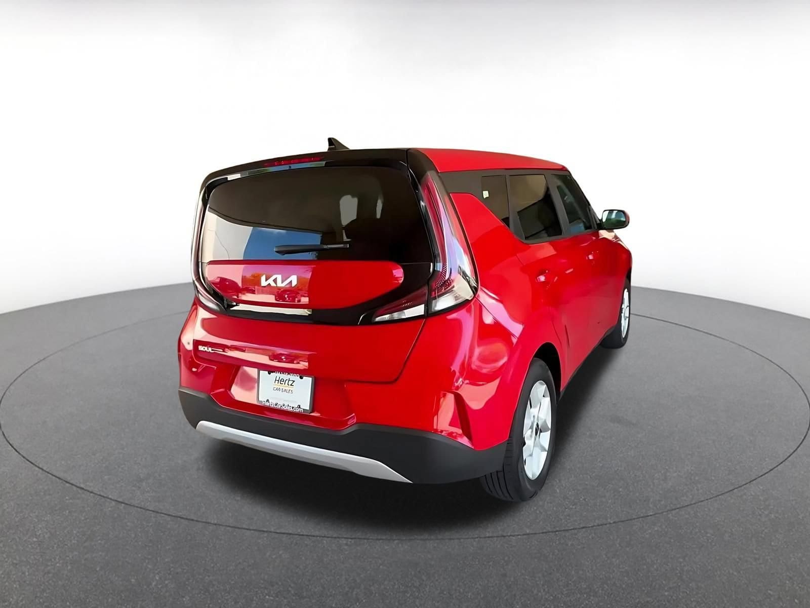 2025 Kia Soul LX - Photo 12