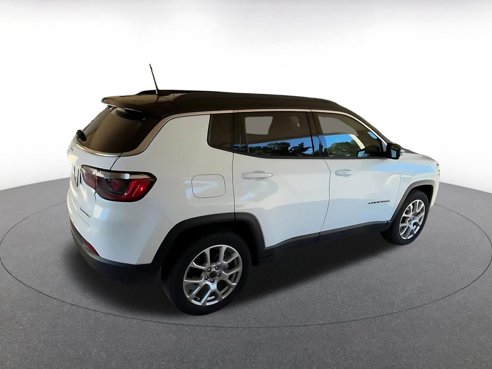 Thumbnail: 2025 Jeep Compass - 14