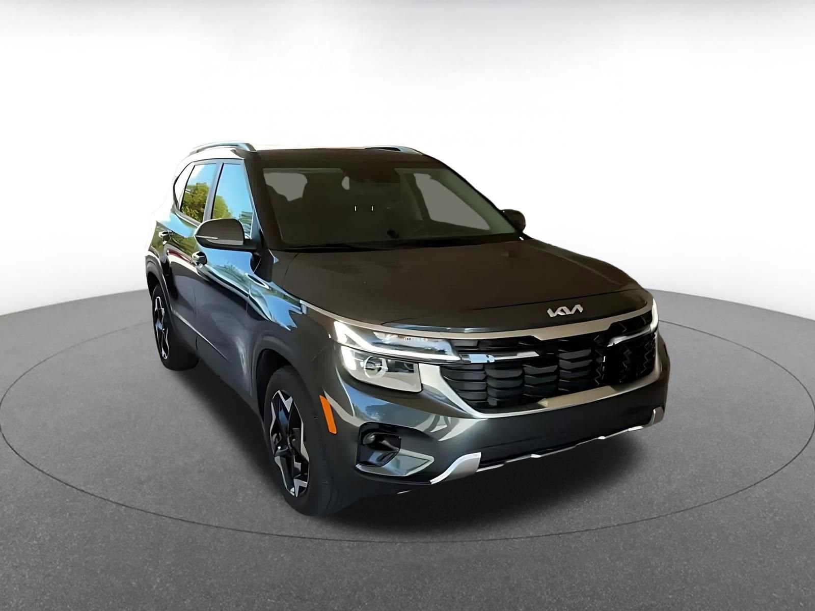 Thumbnail: 2025 Kia Seltos - 3