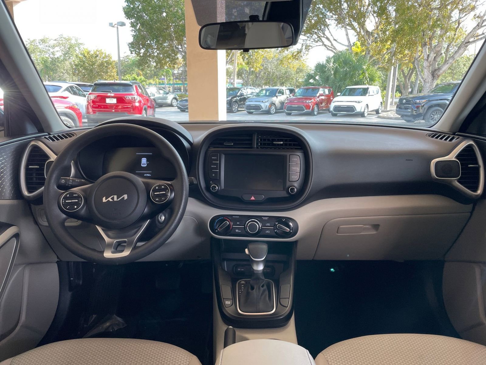 Thumbnail: 2025 Kia Soul - 27