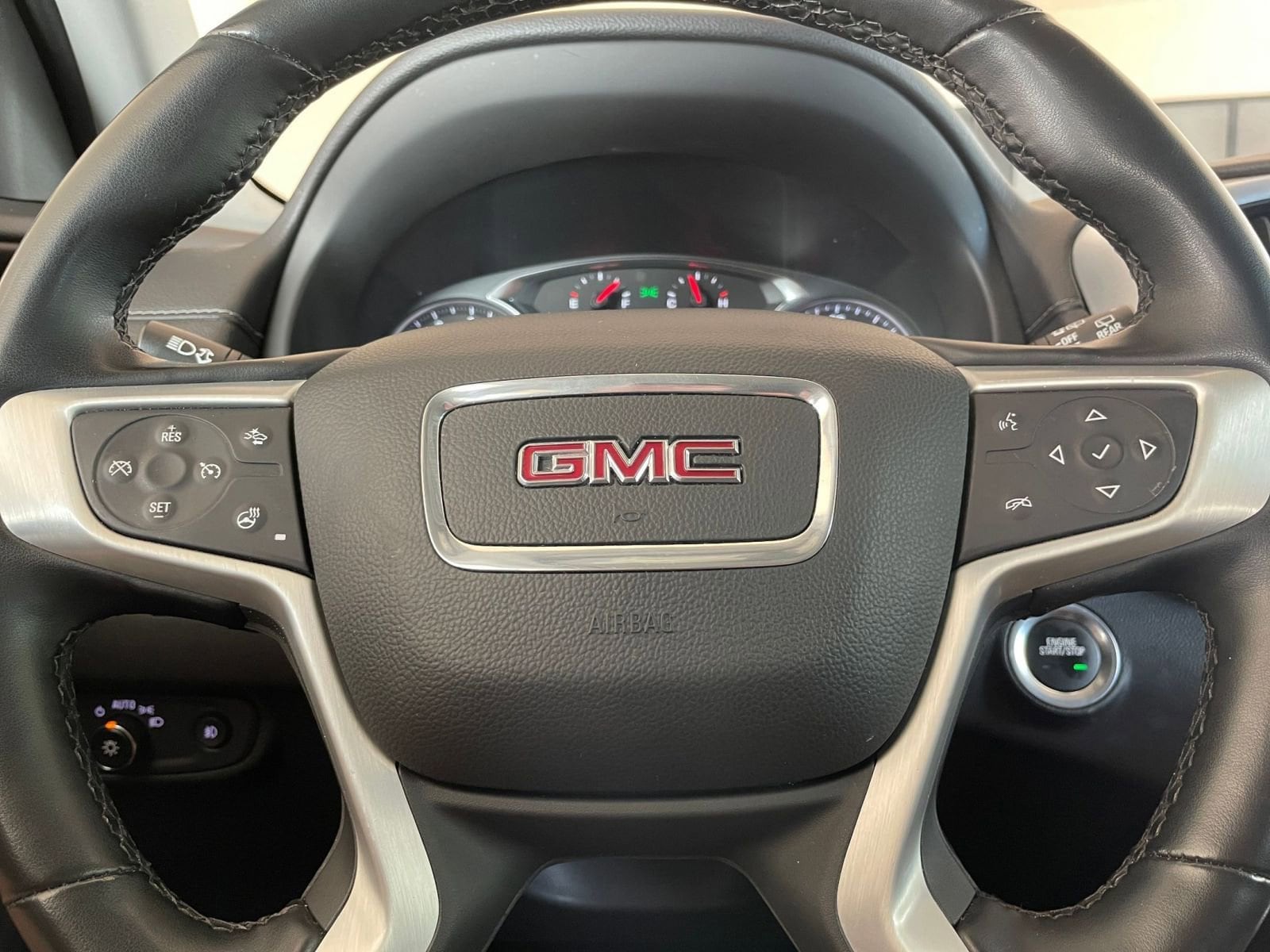 Thumbnail: 2023 GMC Terrain - 28