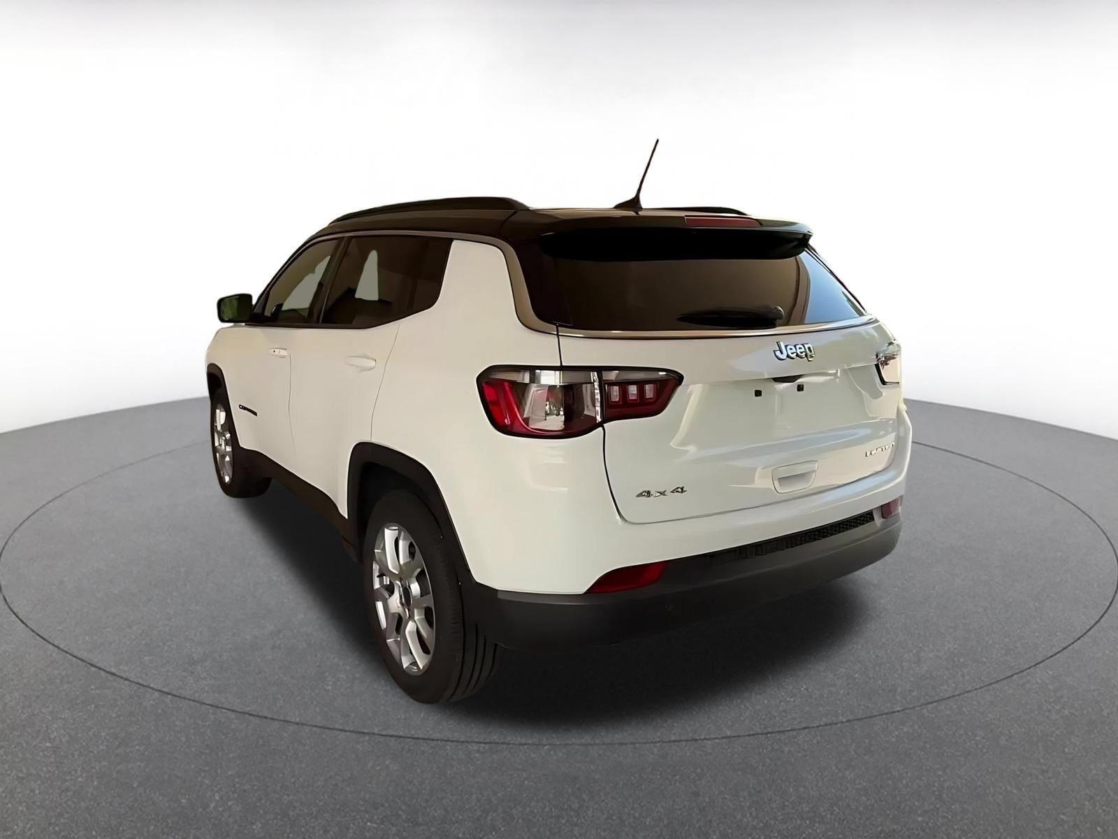Thumbnail: 2025 Jeep Compass - 11