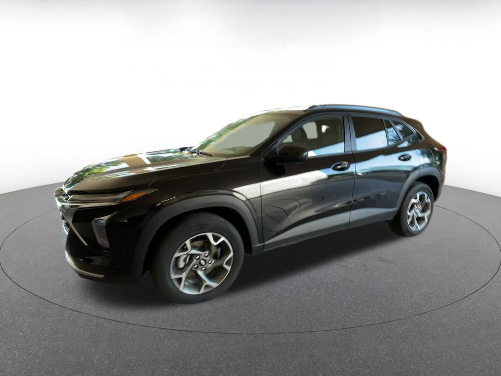 Thumbnail: 2025 Chevrolet Trax - 8