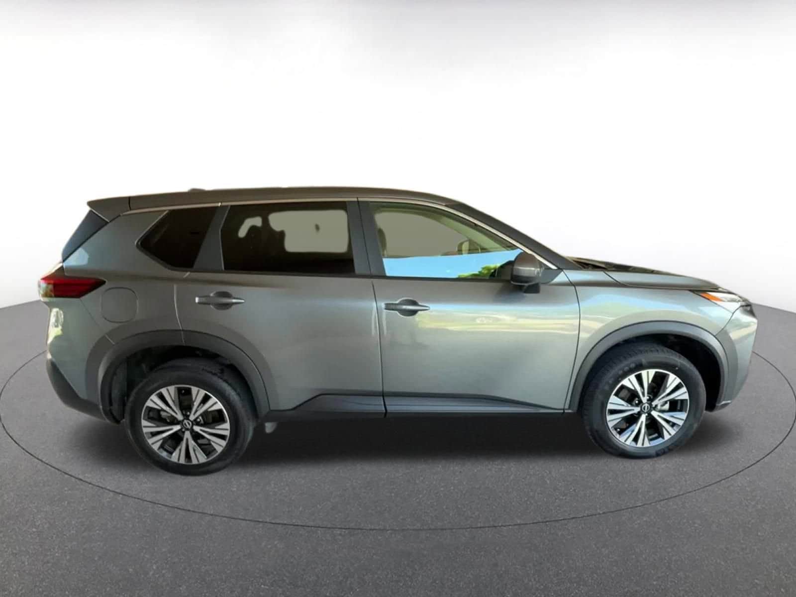 Thumbnail: 2023 Nissan Rogue - 15