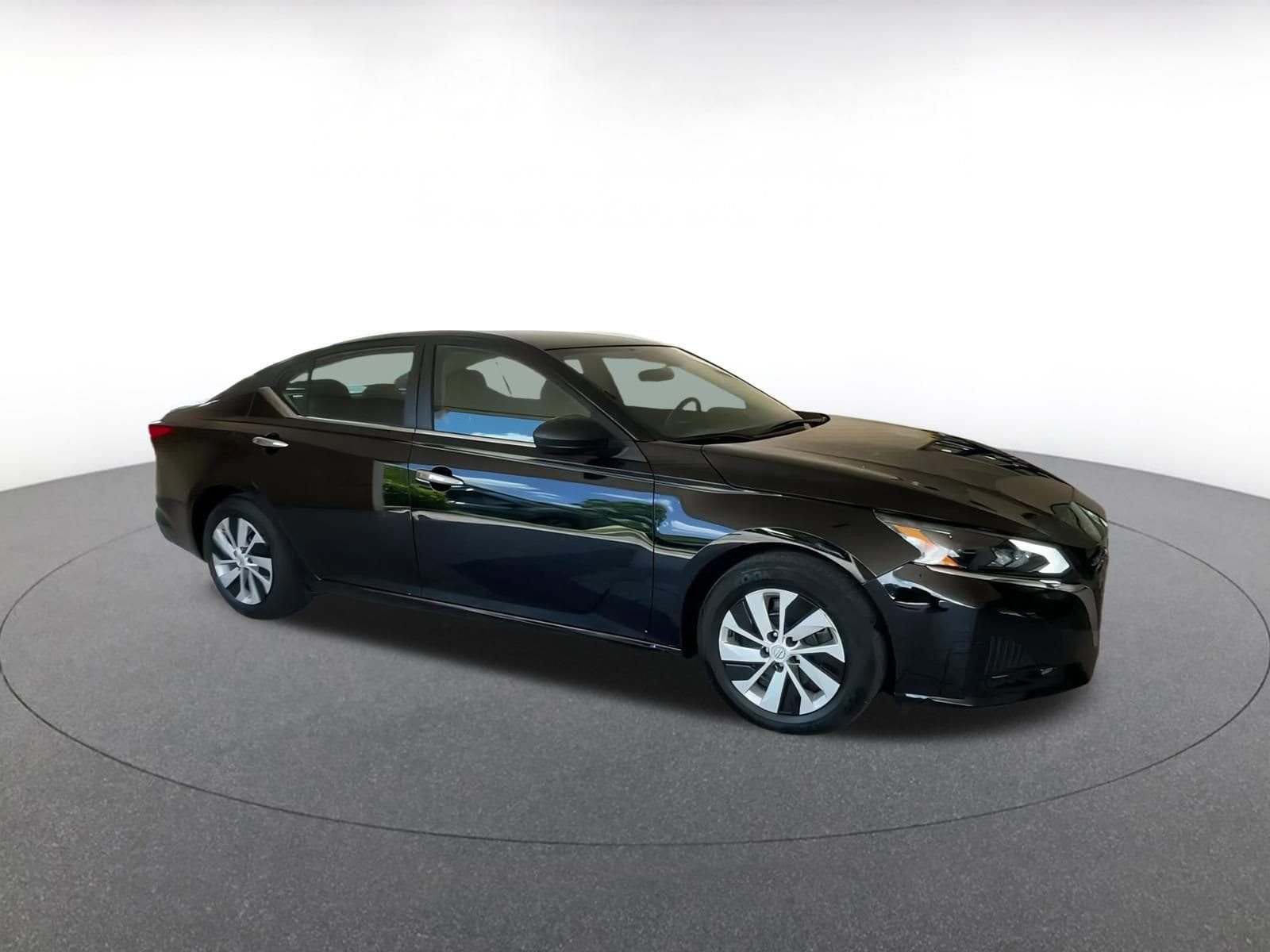 Thumbnail: 2024 Nissan Altima - 2