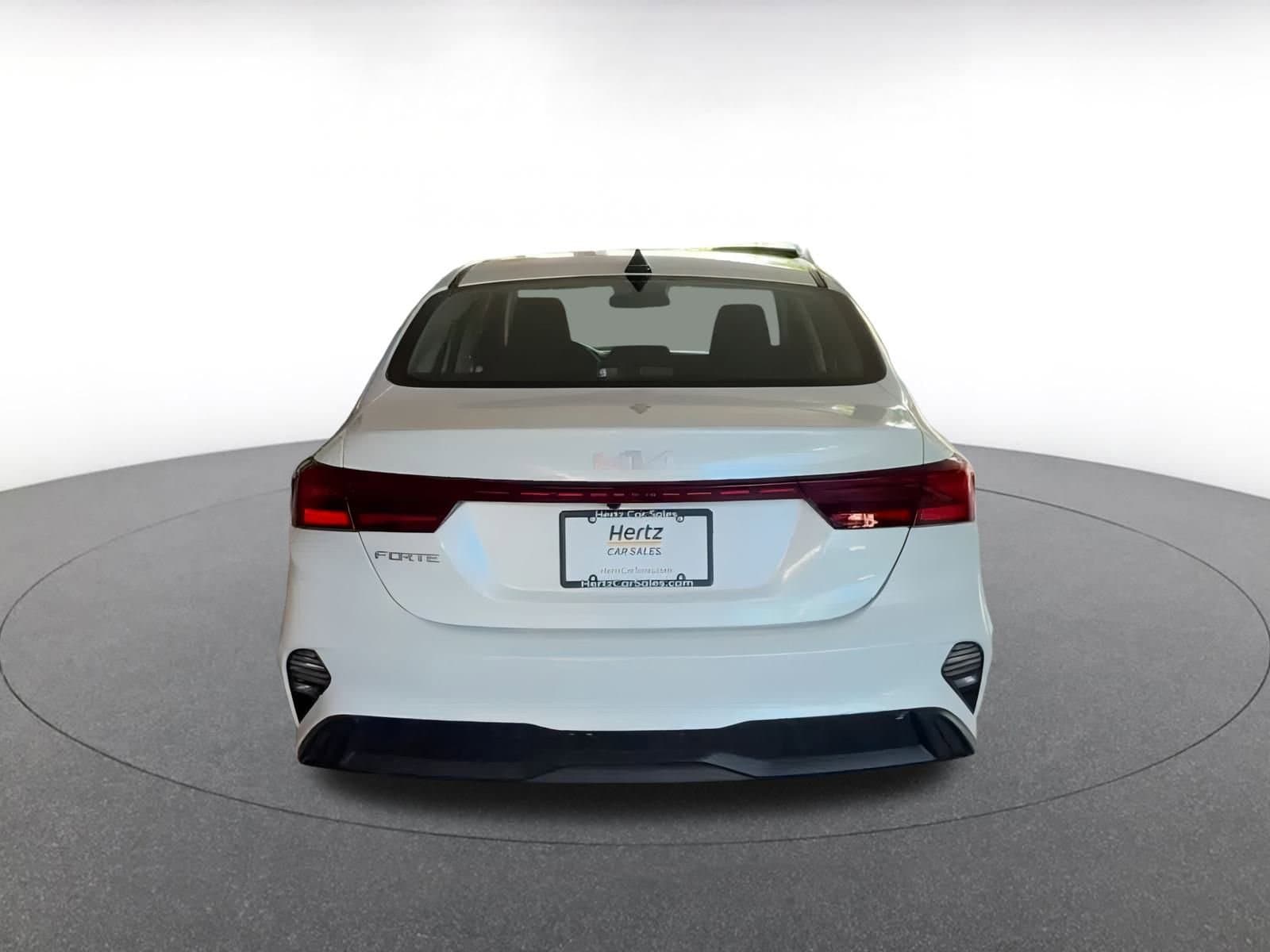 Thumbnail: 2024 Kia Forte - 11