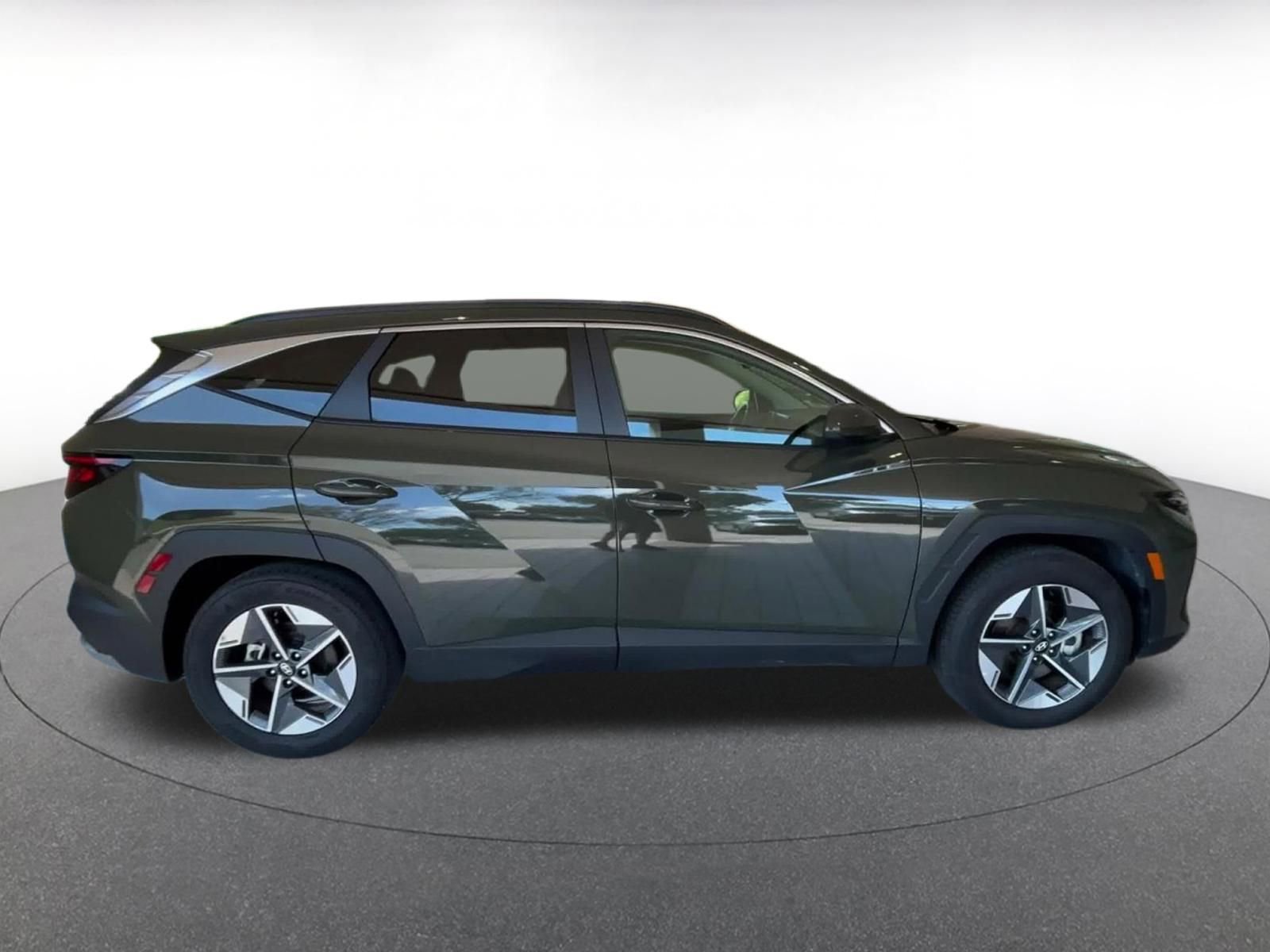 Thumbnail: 2025 Hyundai Tucson - 16