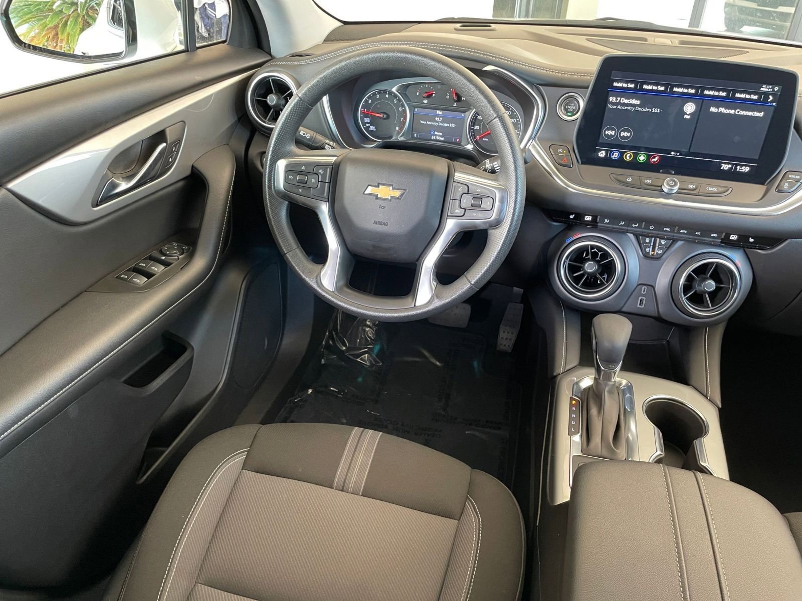 Thumbnail: 2025 Chevrolet Blazer - 34