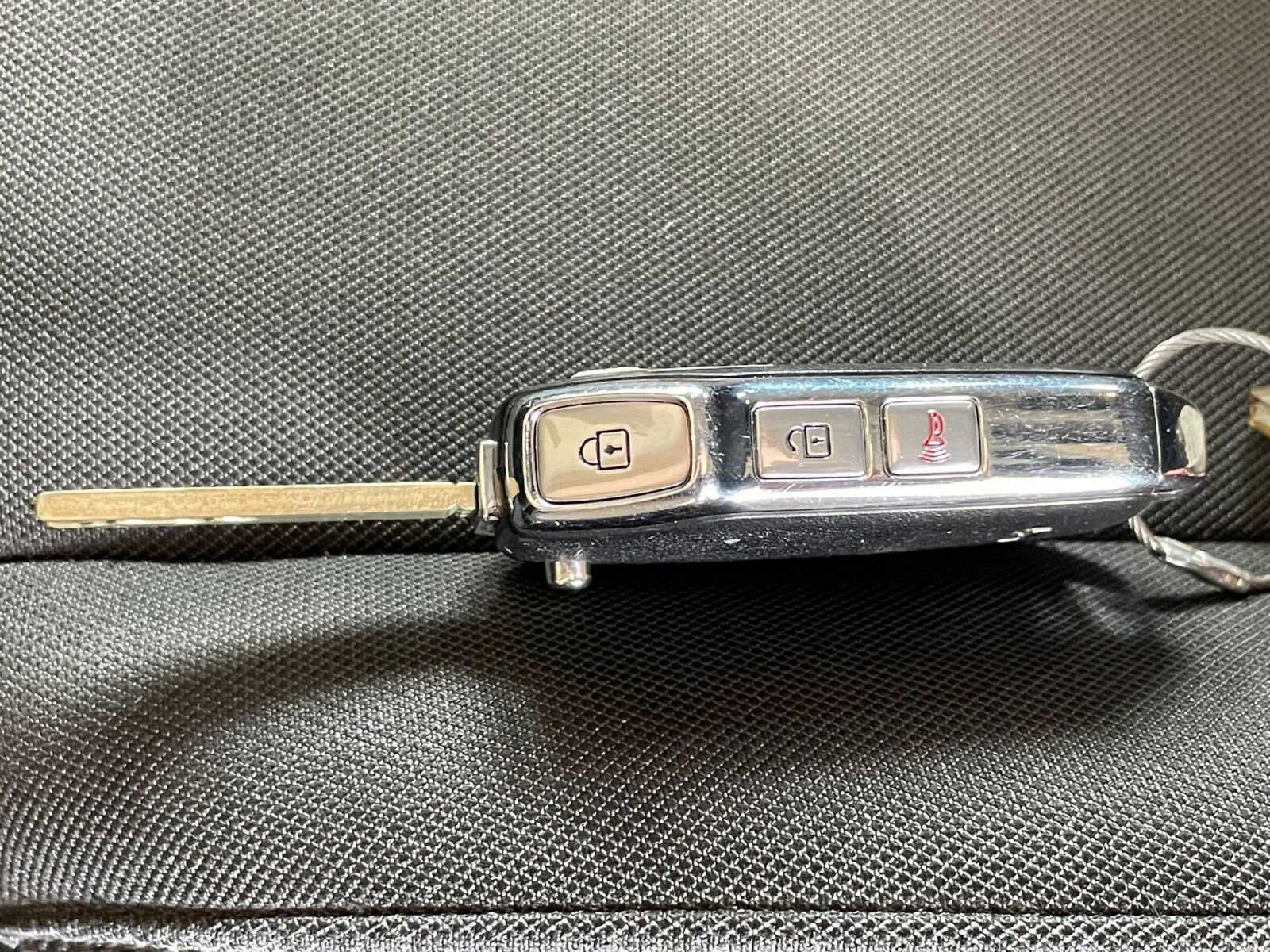 Thumbnail: 2025 Kia Sportage - 21