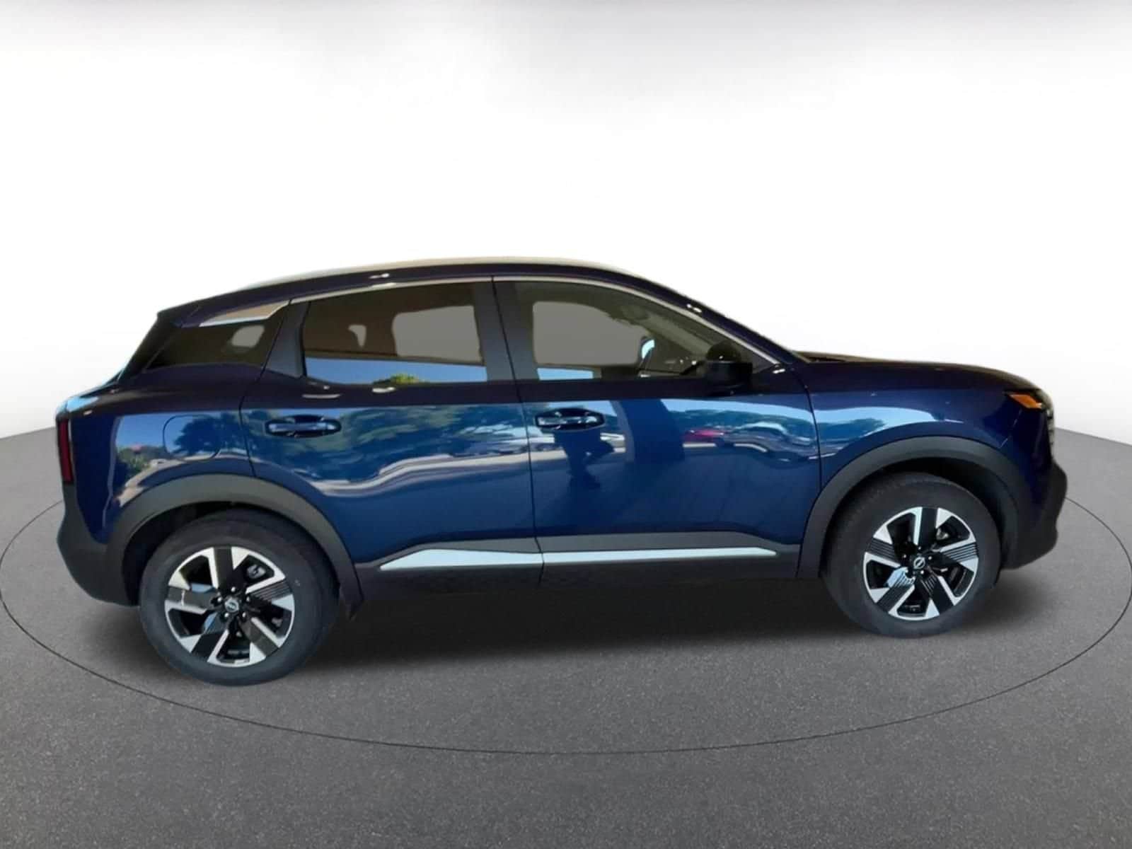 Thumbnail: 2026 Nissan Kicks - 15