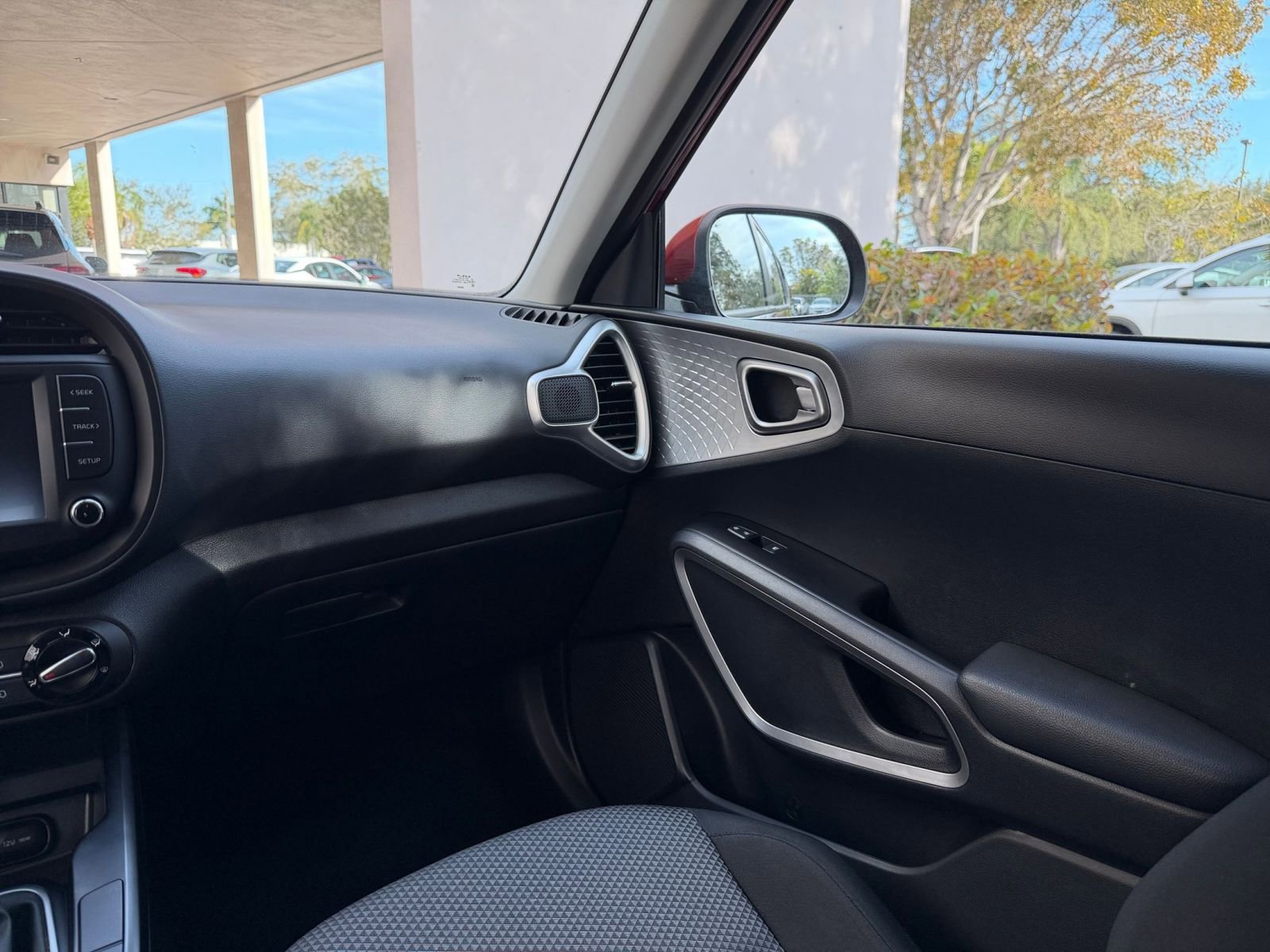 Thumbnail: 2025 Kia Soul - 30