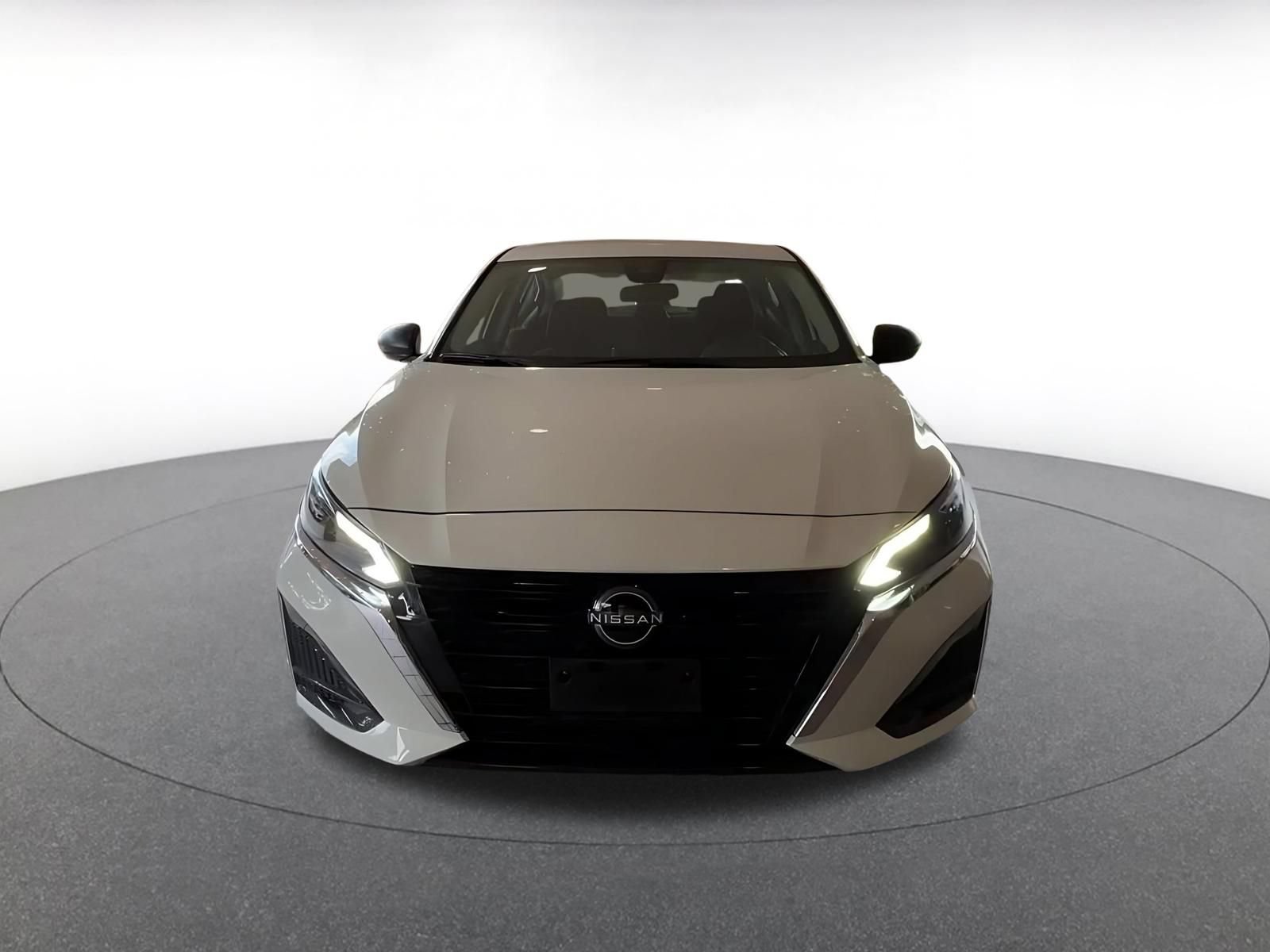 Thumbnail: 2025 Nissan Altima - 11