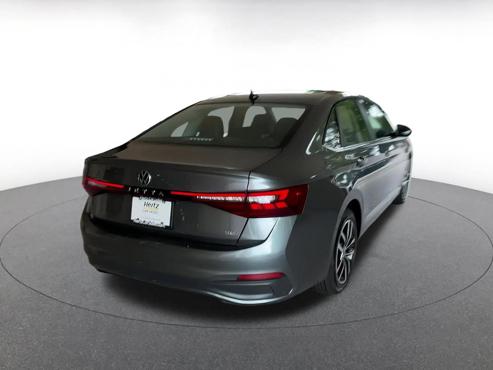 Thumbnail: 2025 Volkswagen Jetta - 14