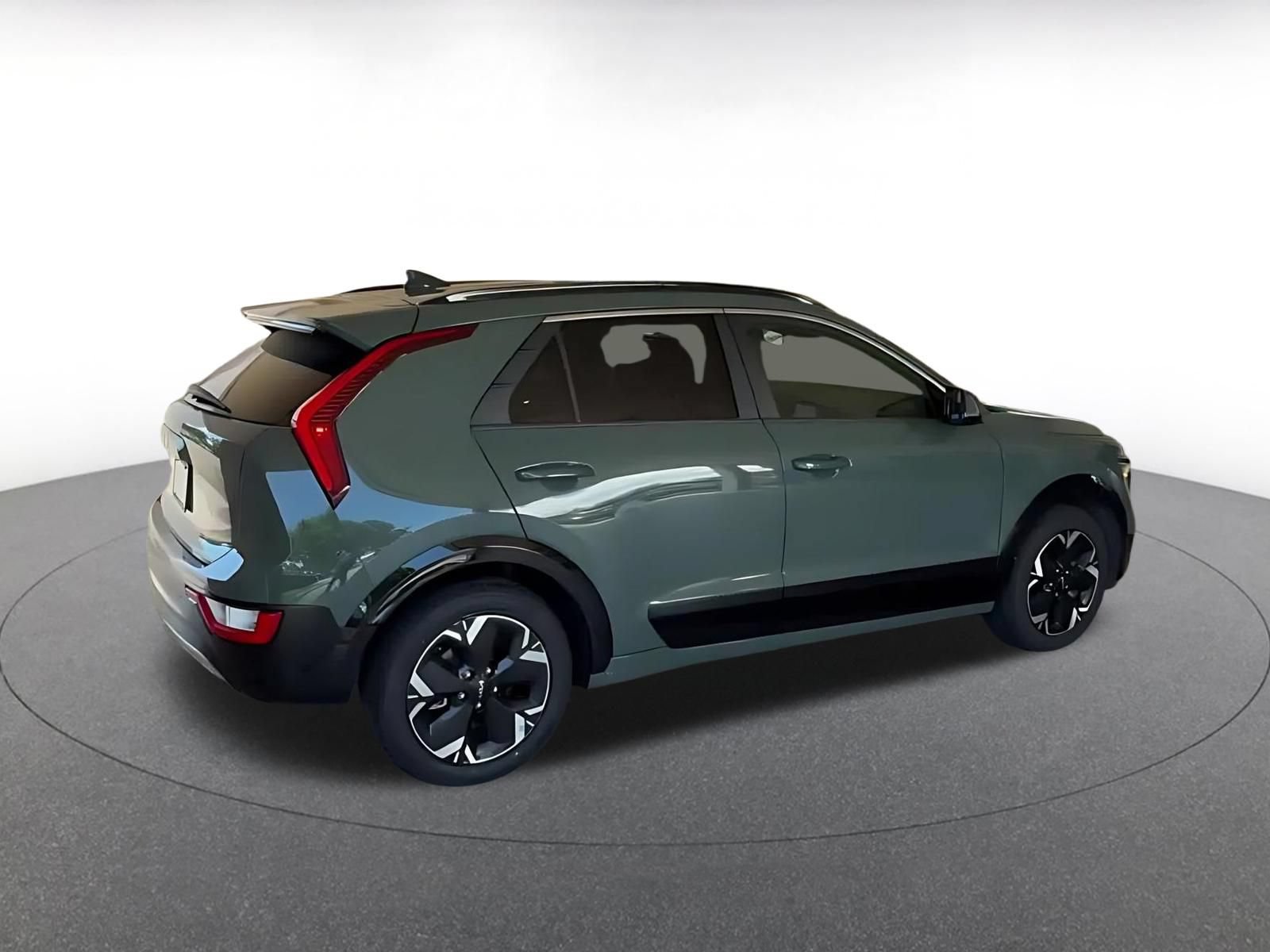 Thumbnail: 2024 Kia Niro - 14