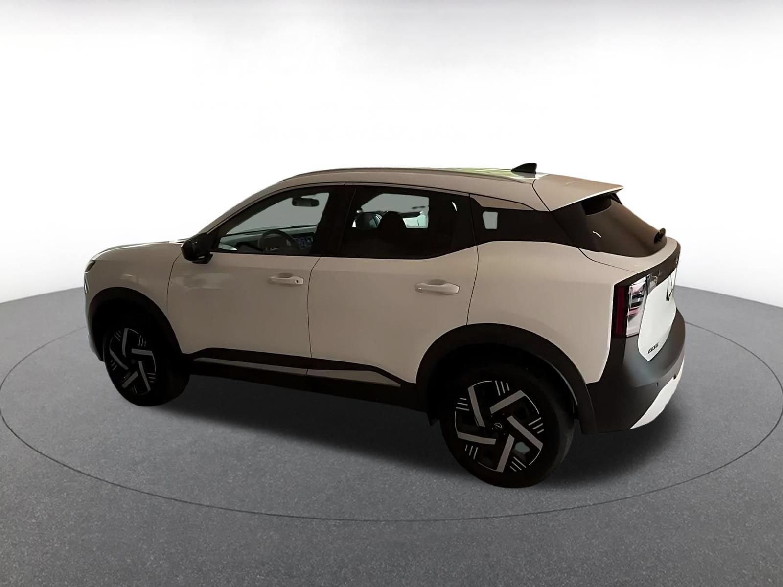 Thumbnail: 2026 Nissan Kicks - 14