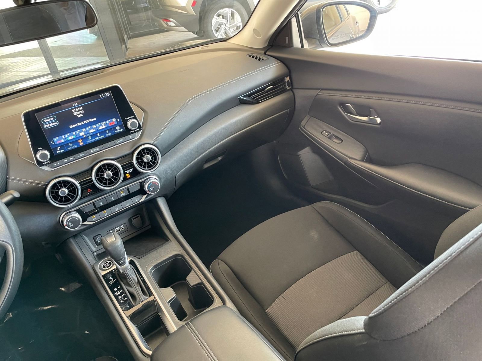 Thumbnail: 2025 Nissan Sentra - 33