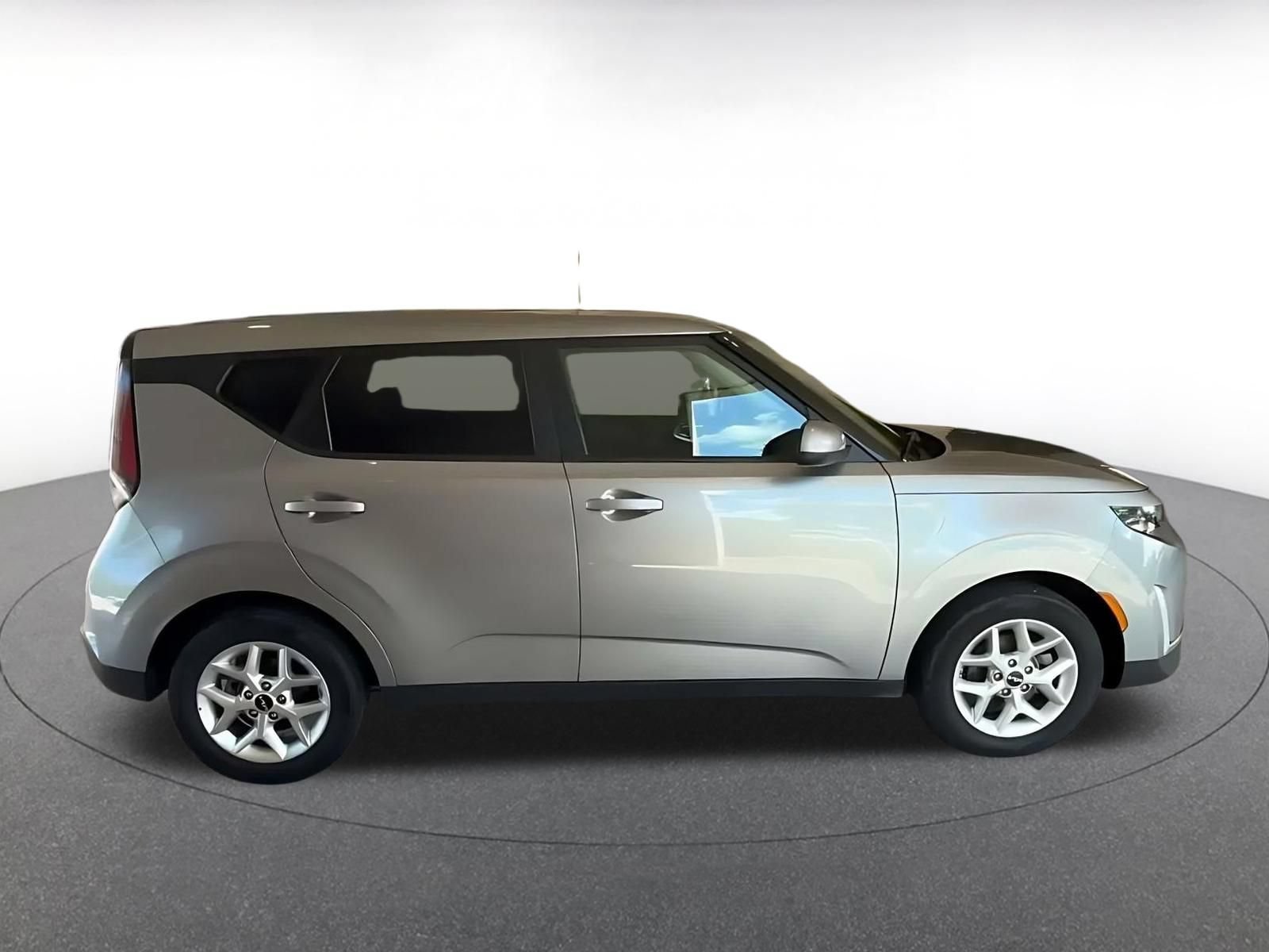 Thumbnail: 2025 Kia Soul - 15