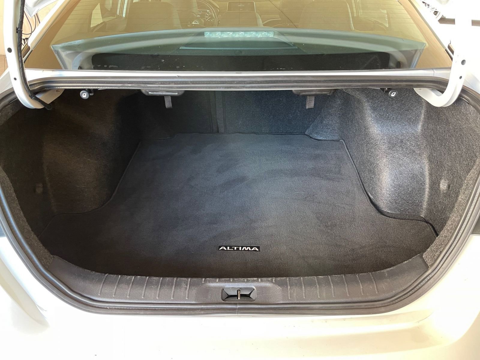 Thumbnail: 2025 Nissan Altima - 30