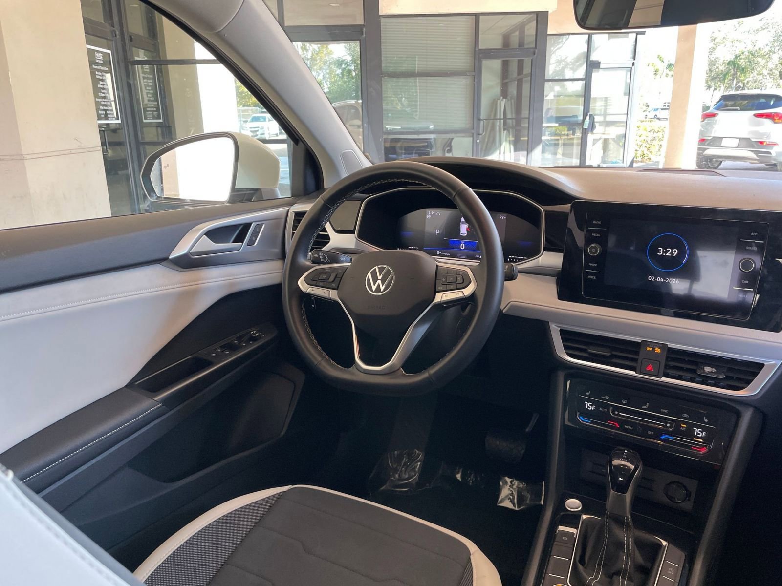 Thumbnail: 2025 Volkswagen Taos - 29