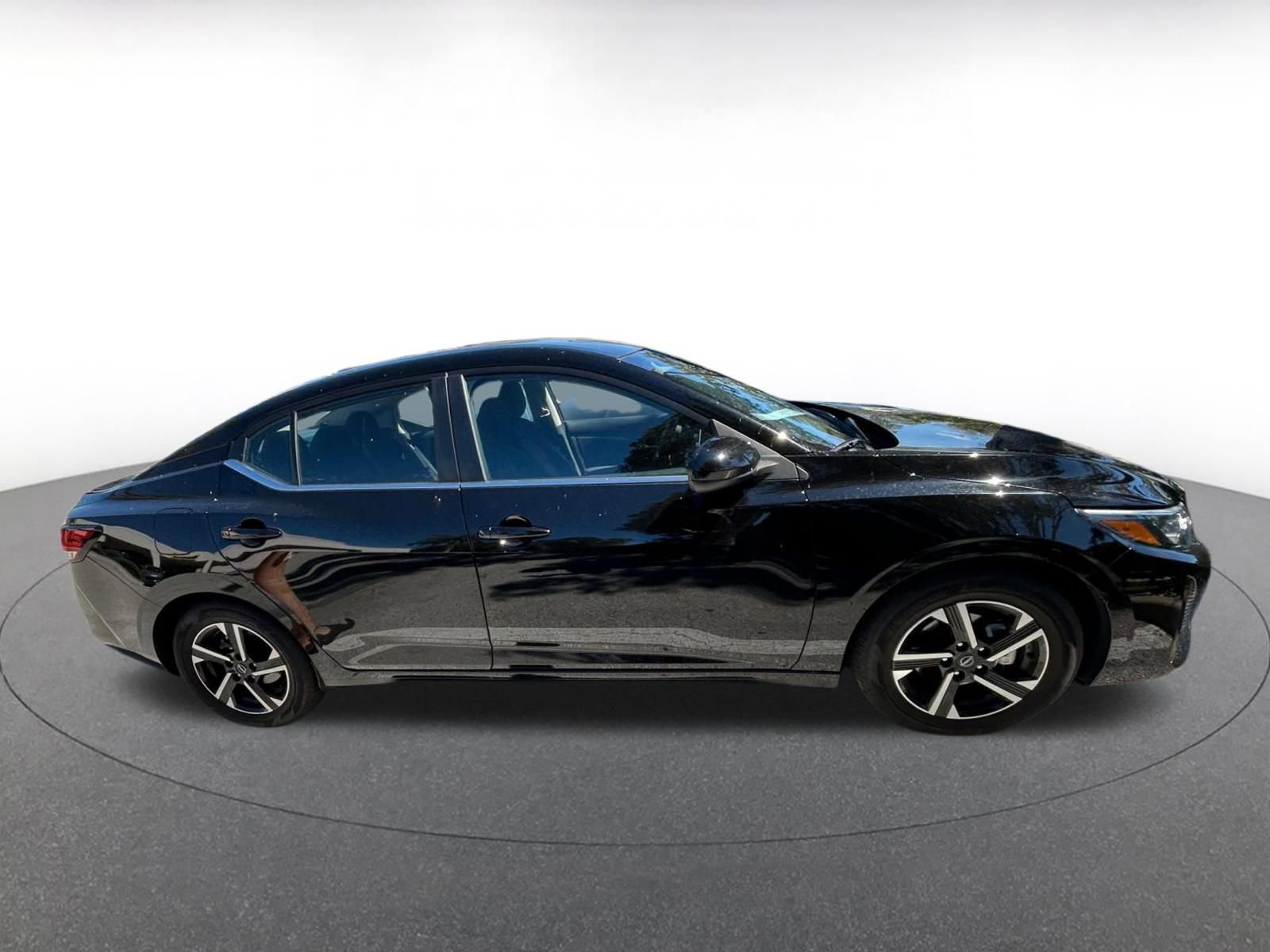 Thumbnail: 2025 Nissan Sentra - 8