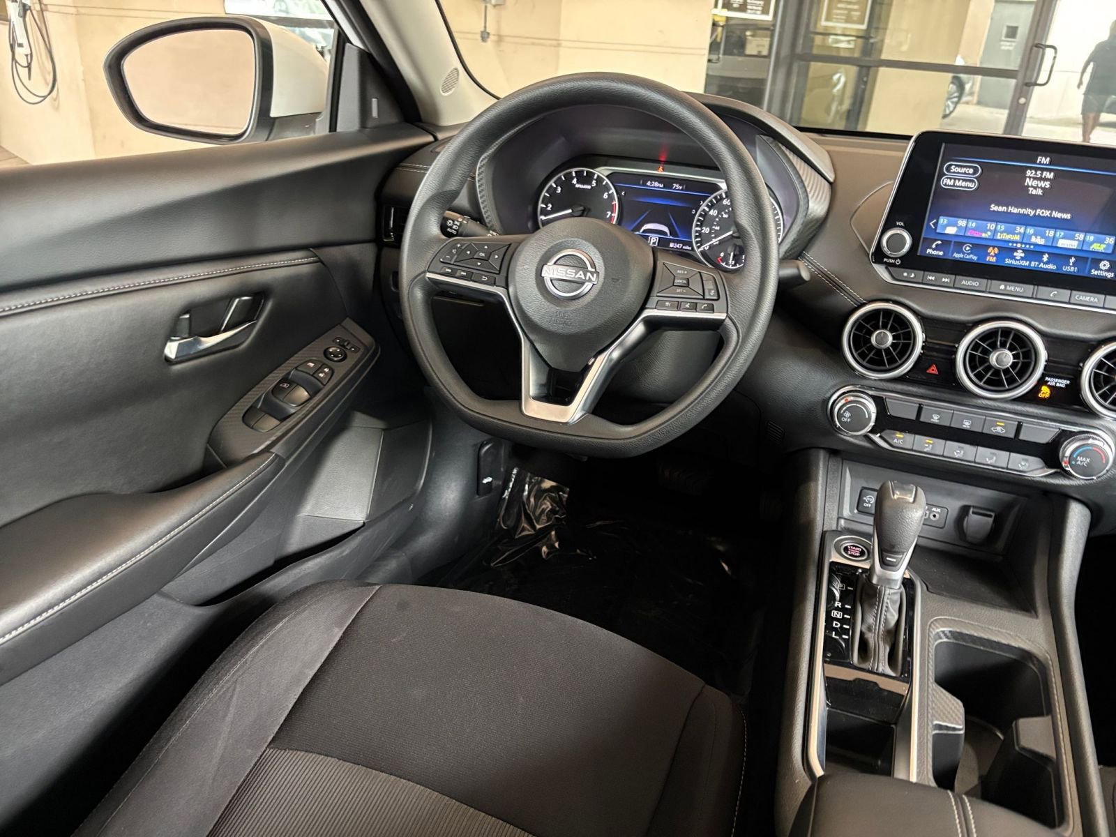 Thumbnail: 2025 Nissan Sentra - 32