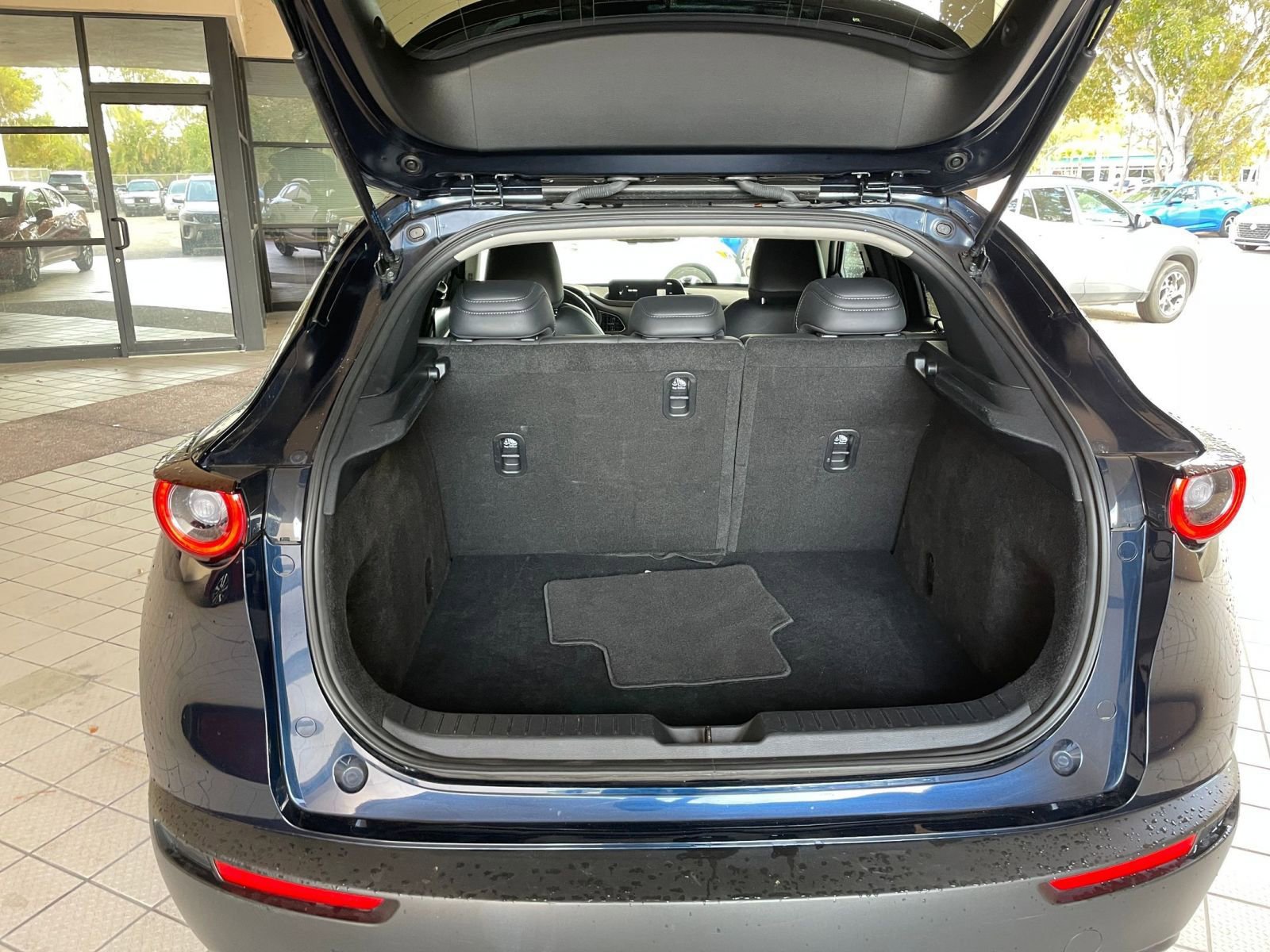 Thumbnail: 2025 Mazda CX-30 - 25