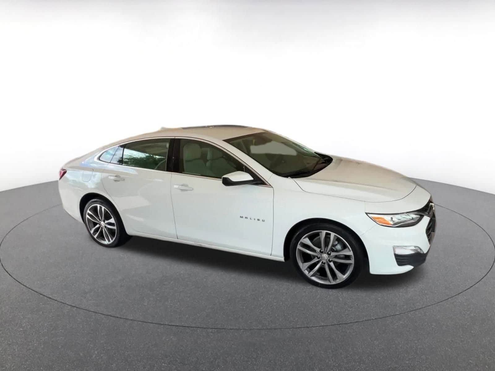 Thumbnail: 2024 Chevrolet Malibu - 2