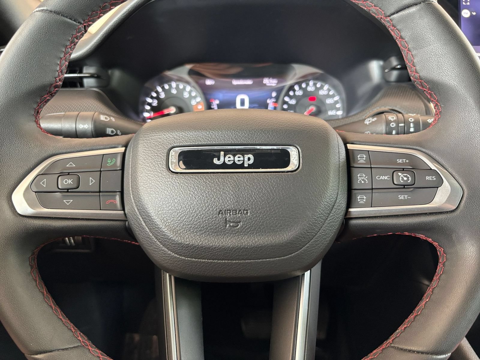 Thumbnail: 2025 Jeep Compass - 27