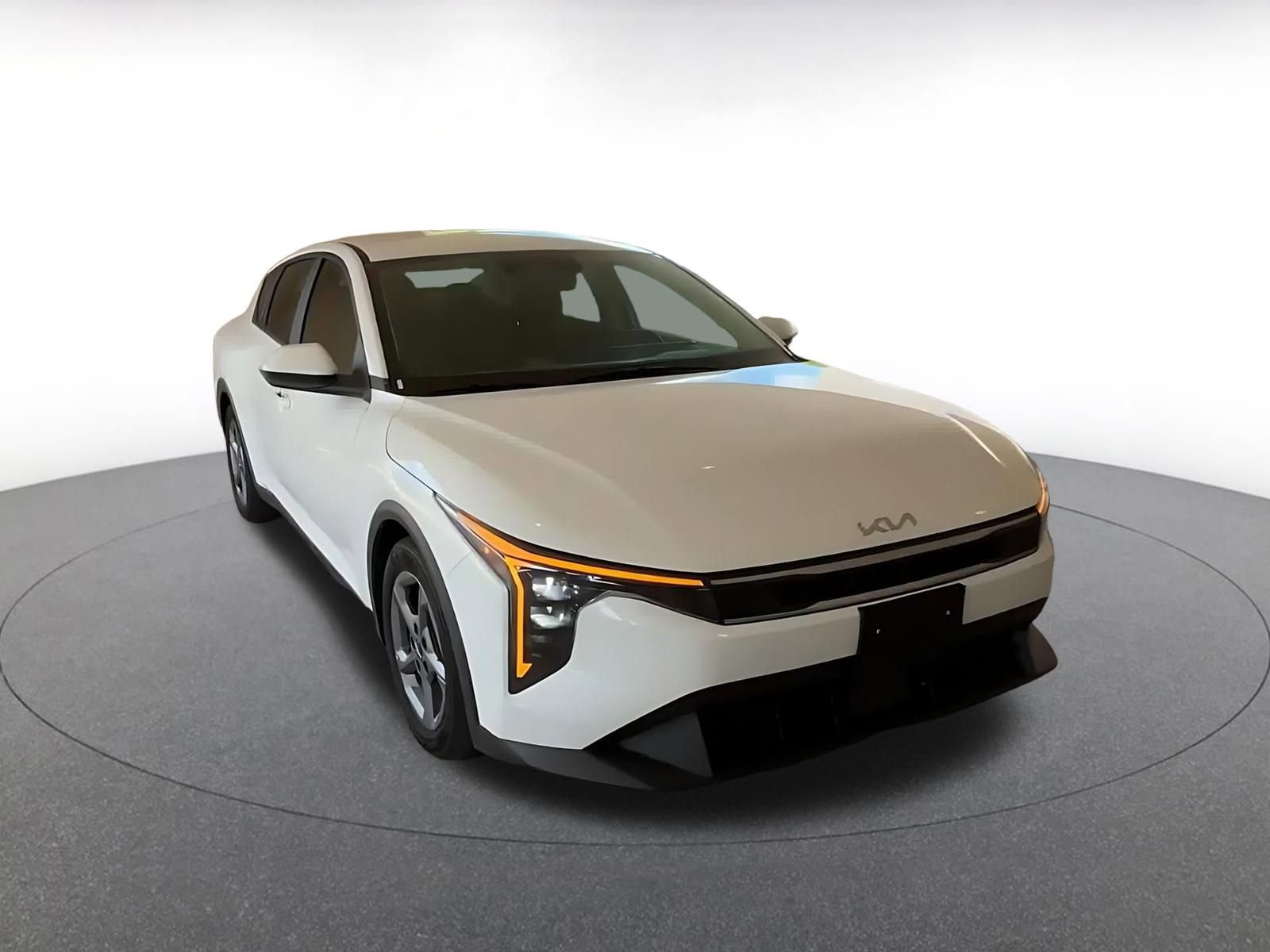 Thumbnail: 2025 Kia K4 - 3