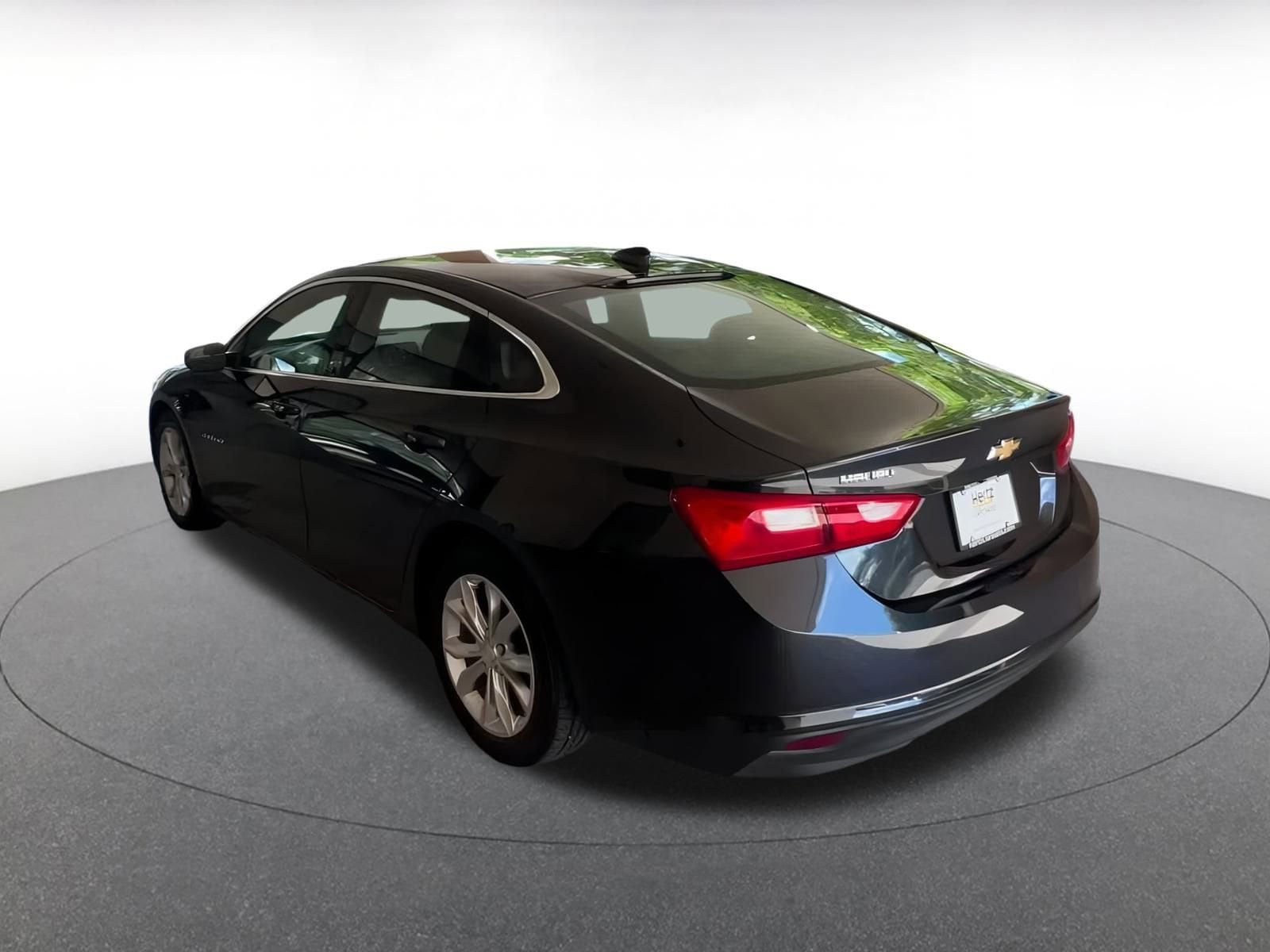 Thumbnail: 2023 Chevrolet Malibu - 11