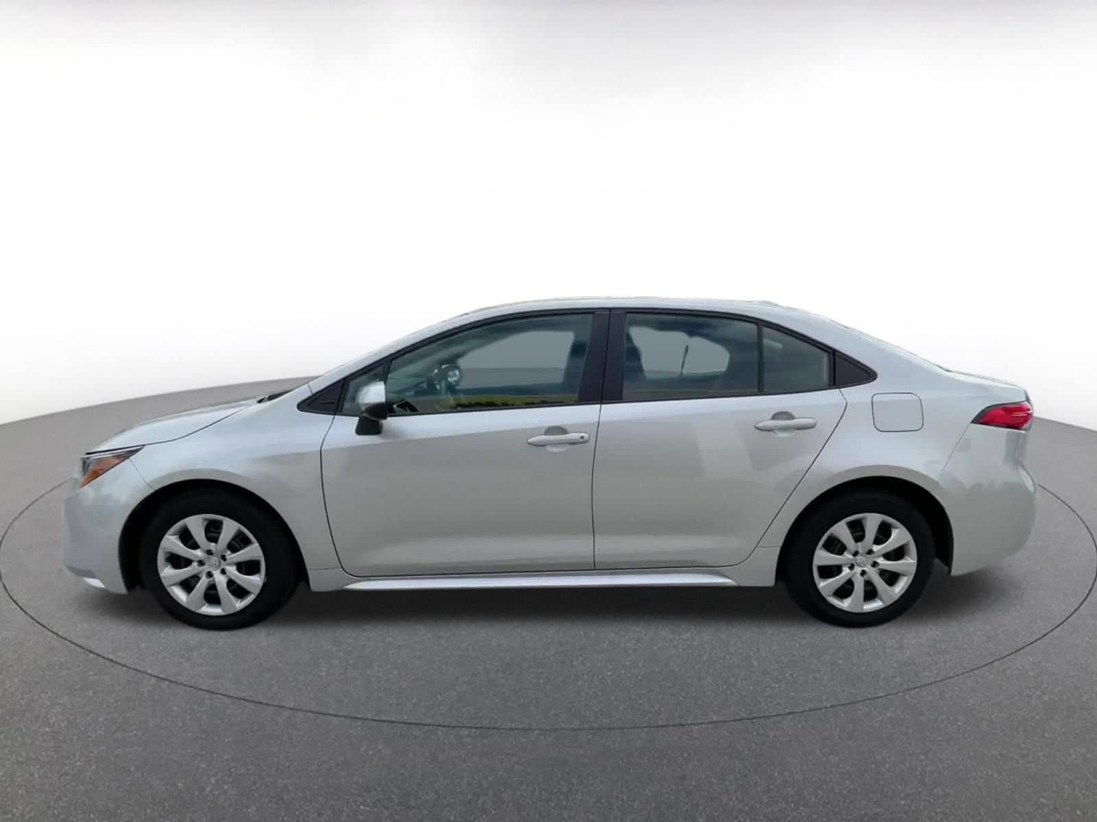 Thumbnail: 2025 Toyota Corolla - 9