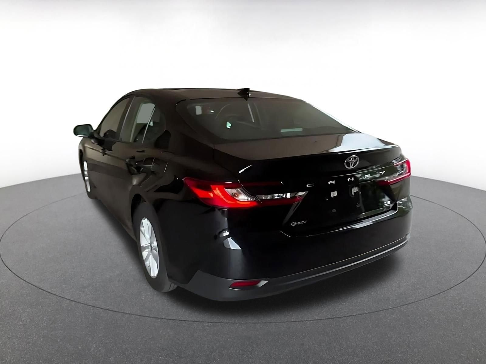 Thumbnail: 2025 Toyota Camry - 9