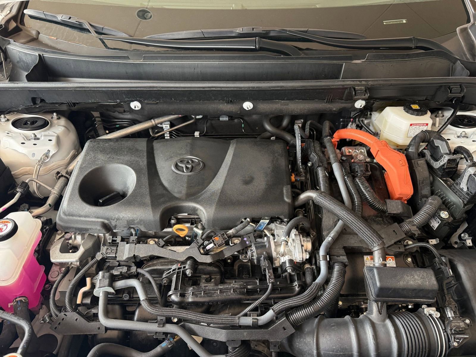 Thumbnail: 2025 Toyota RAV4 - 25