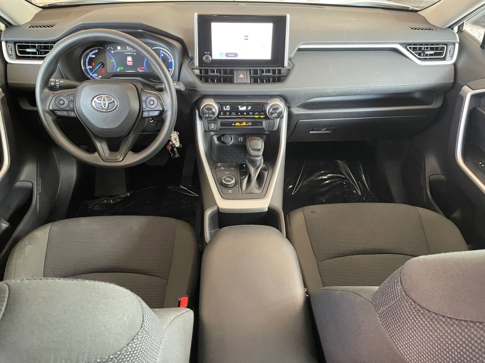 Thumbnail: 2025 Toyota RAV4 - 31